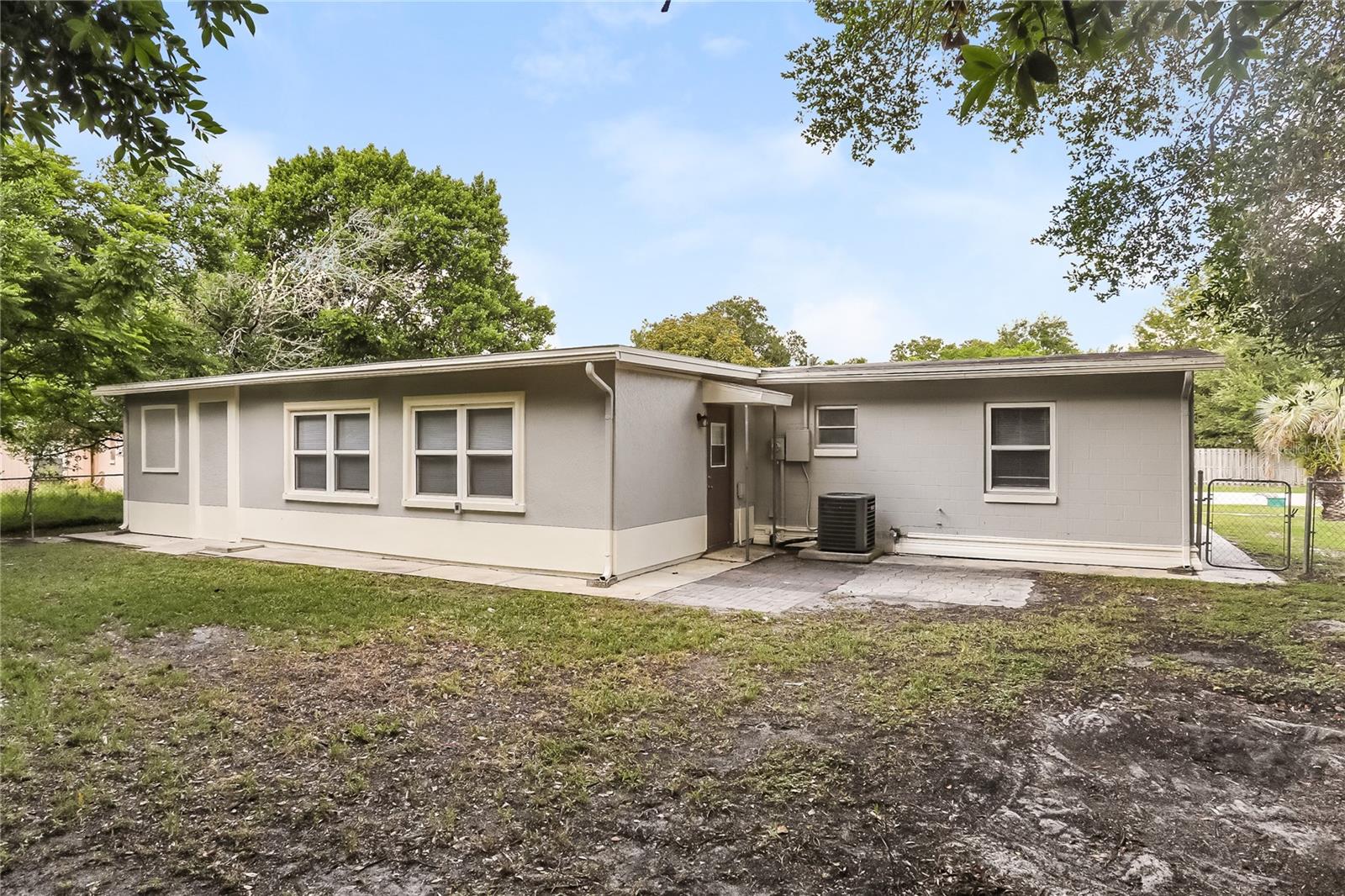 DELTONA LAKES UNIT 74 - Residential Lease