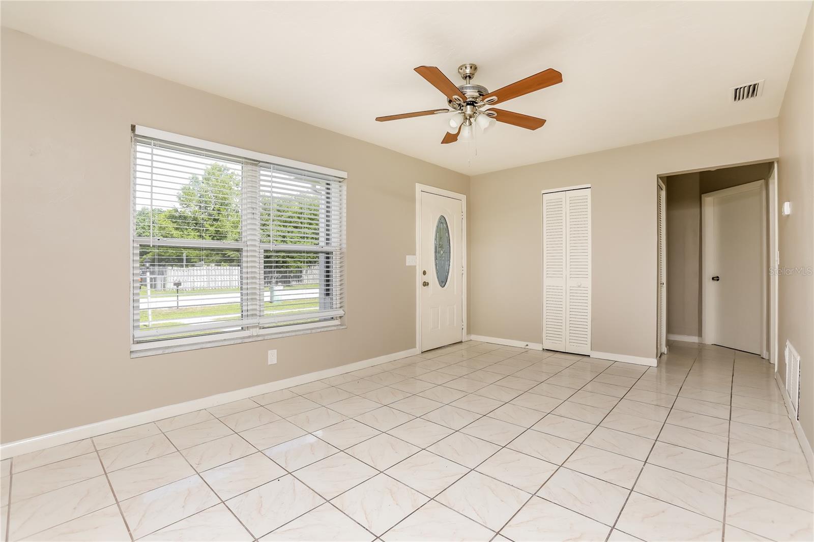 DELTONA LAKES UNIT 74 - Residential Lease