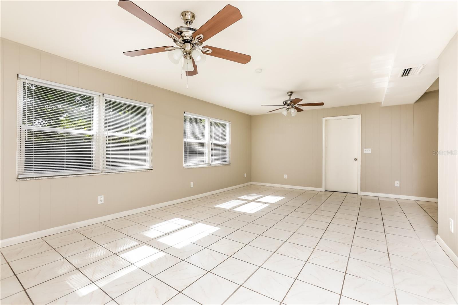 DELTONA LAKES UNIT 74 - Residential Lease