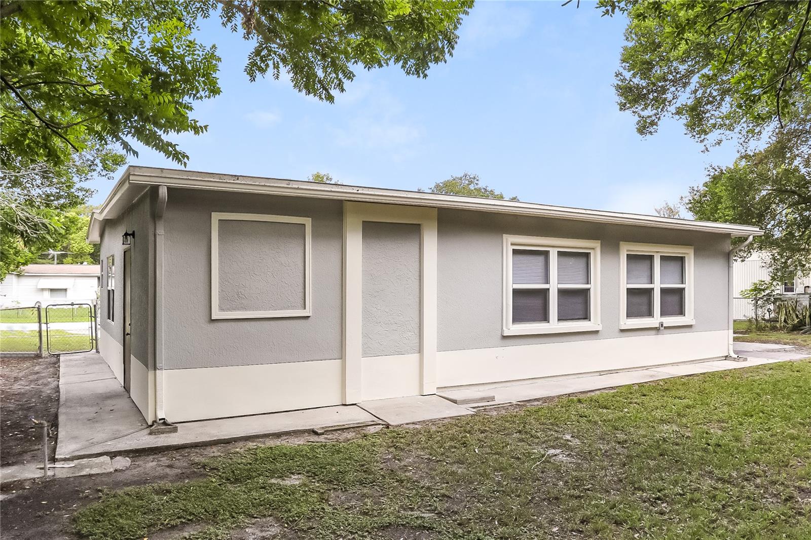 DELTONA LAKES UNIT 74 - Residential Lease