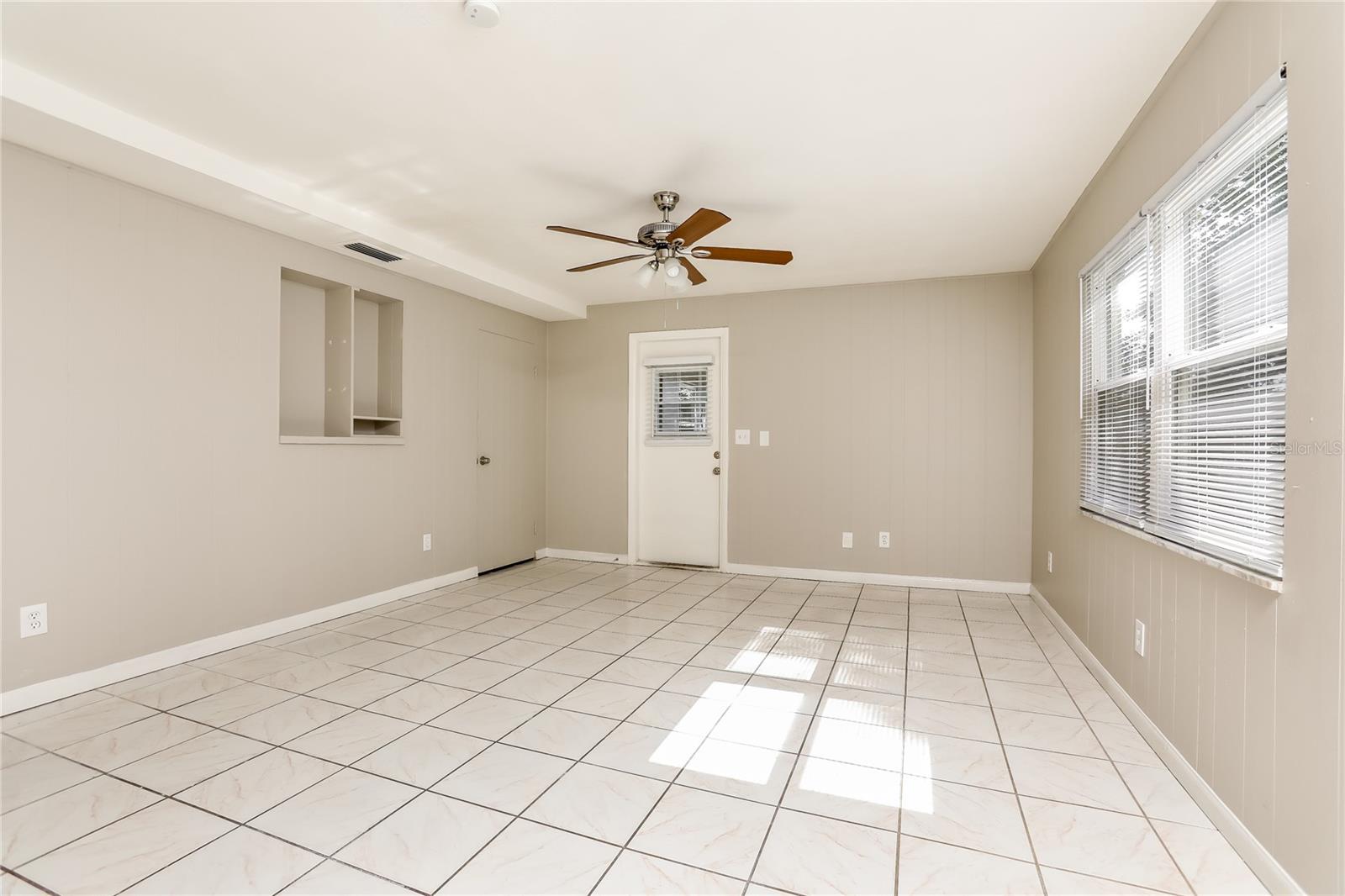 DELTONA LAKES UNIT 74 - Residential Lease