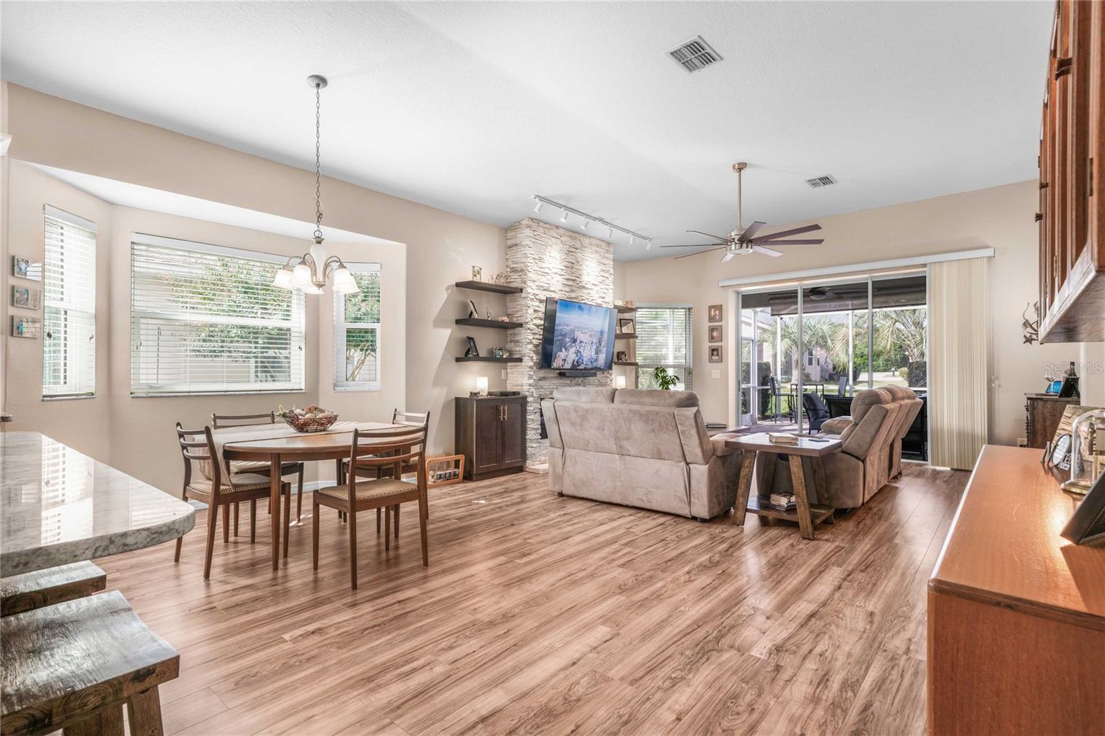 BRENTWOOD VILLAS IV A REPLAT PB 16 PG 143 LOT 38 - Residential