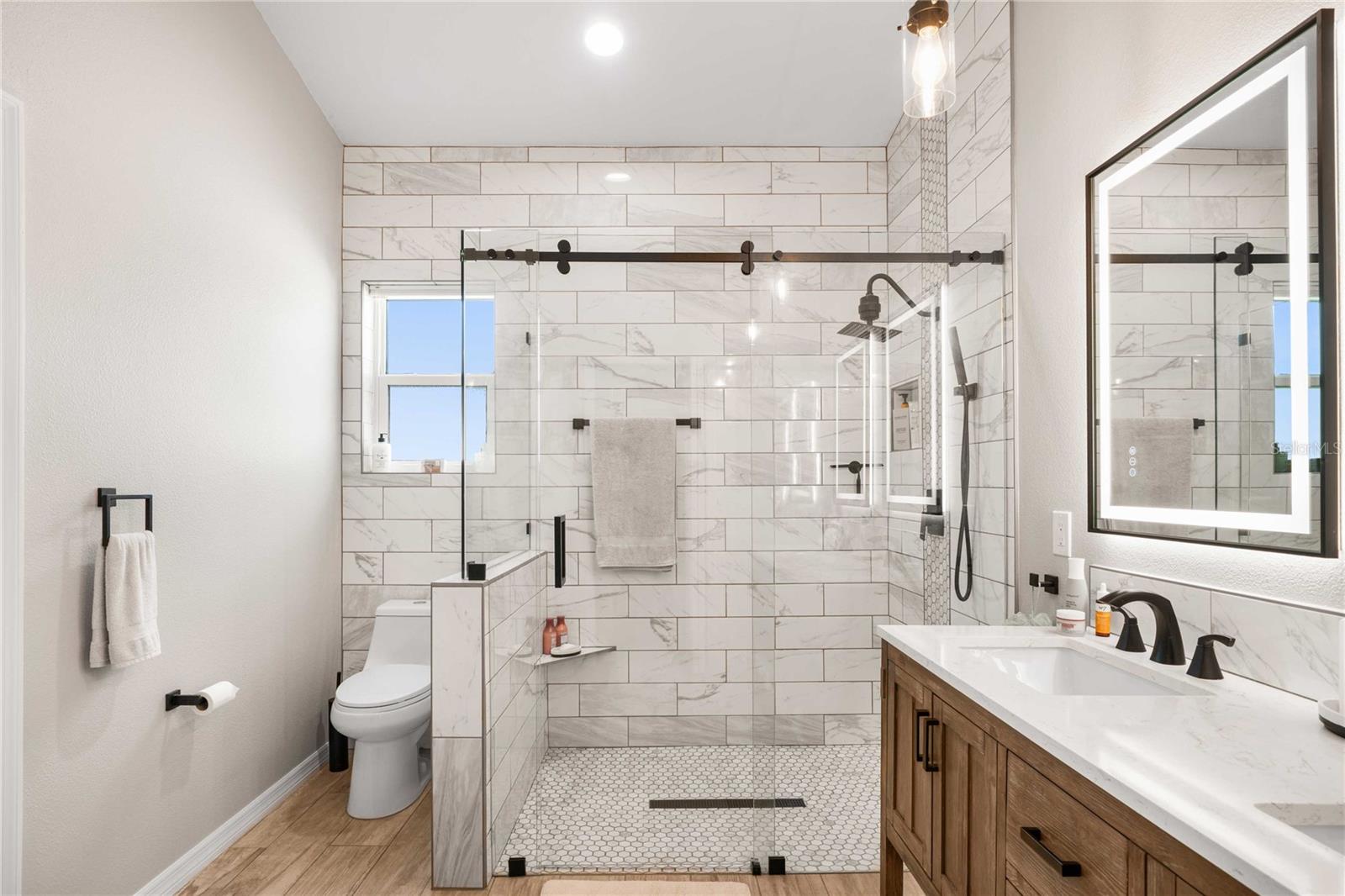 BRENTWOOD VILLAS IV A REPLAT PB 16 PG 143 LOT 38 - Residential