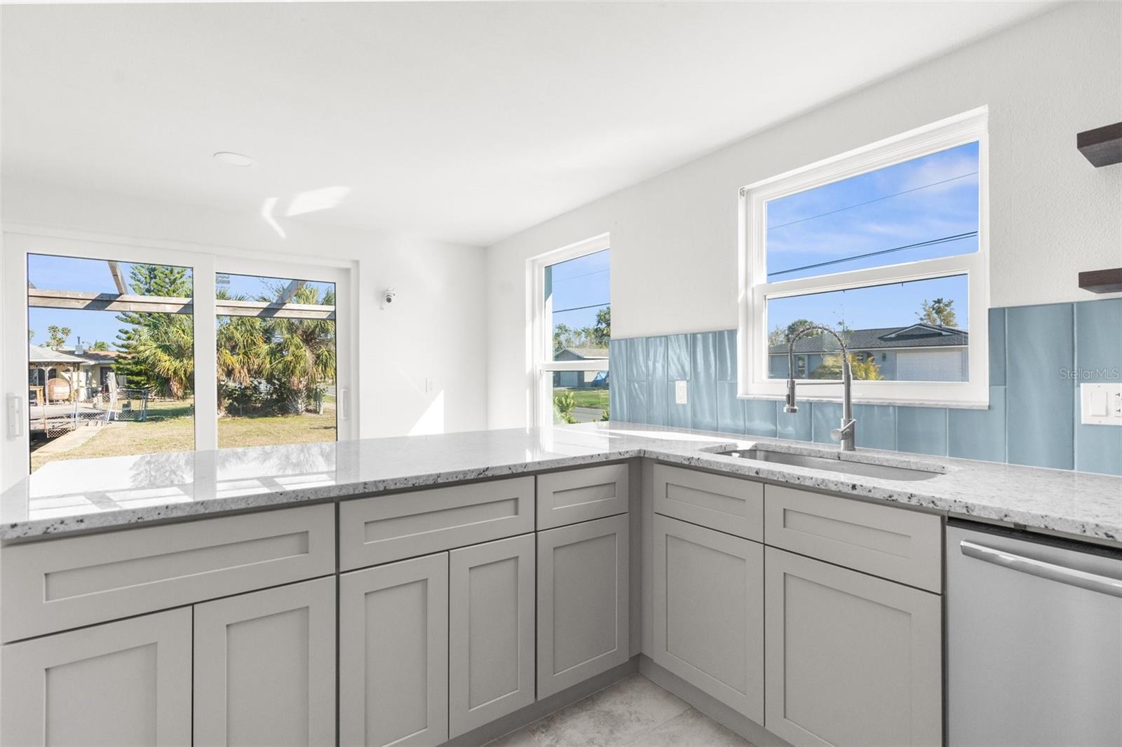 HUDSON BEACH ESTATES - Residential