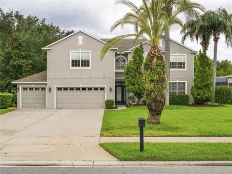 Photo of 2242 Wintermere Pointe Drive, Winter Garden, FL 34787 (MLS # G5117774)