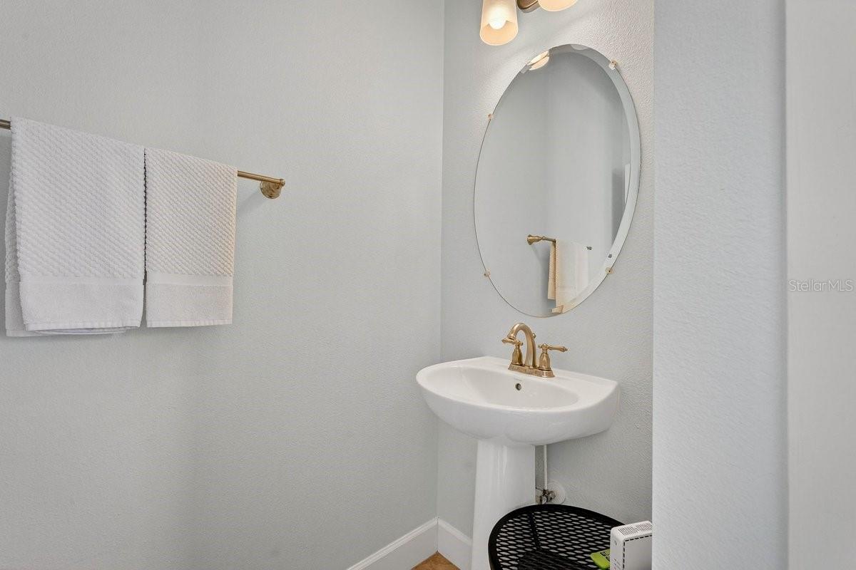 WATERS EDGE PH XII - Residential