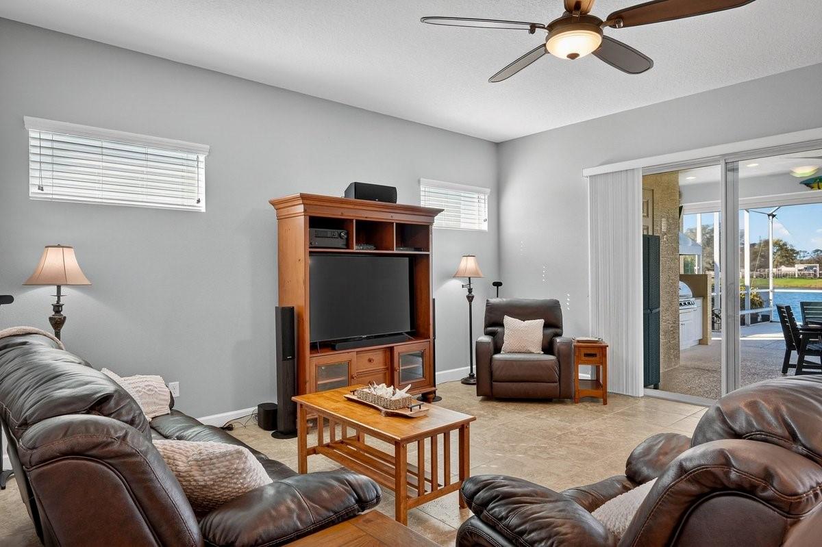 WATERS EDGE PH XII - Residential