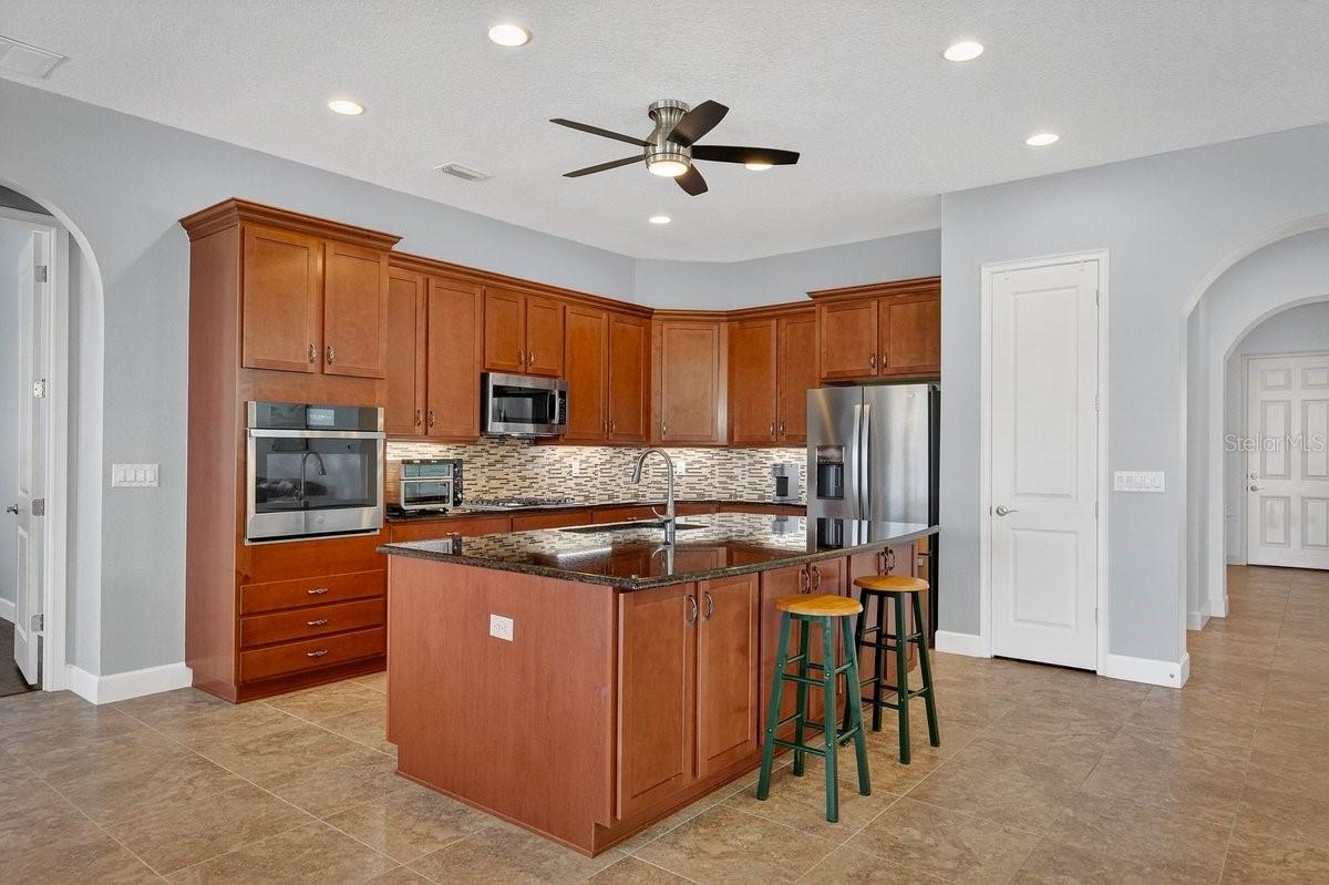 WATERS EDGE PH XII - Residential