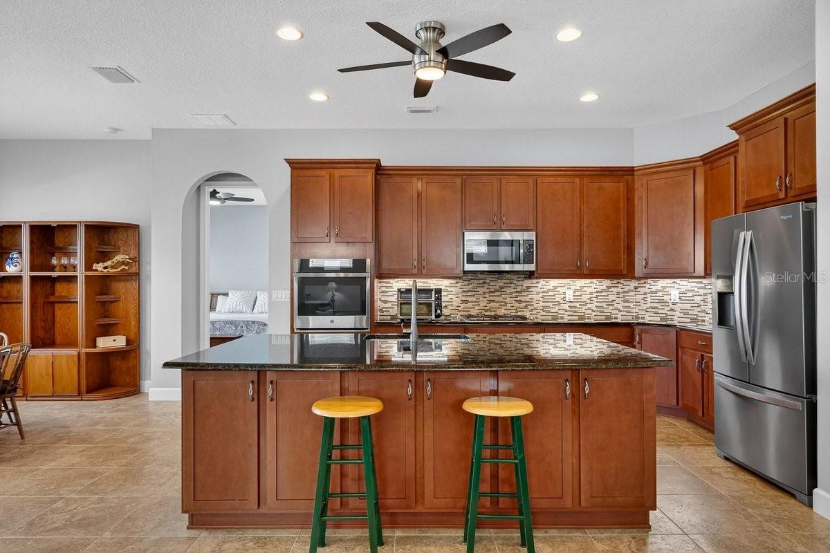 WATERS EDGE PH XII - Residential