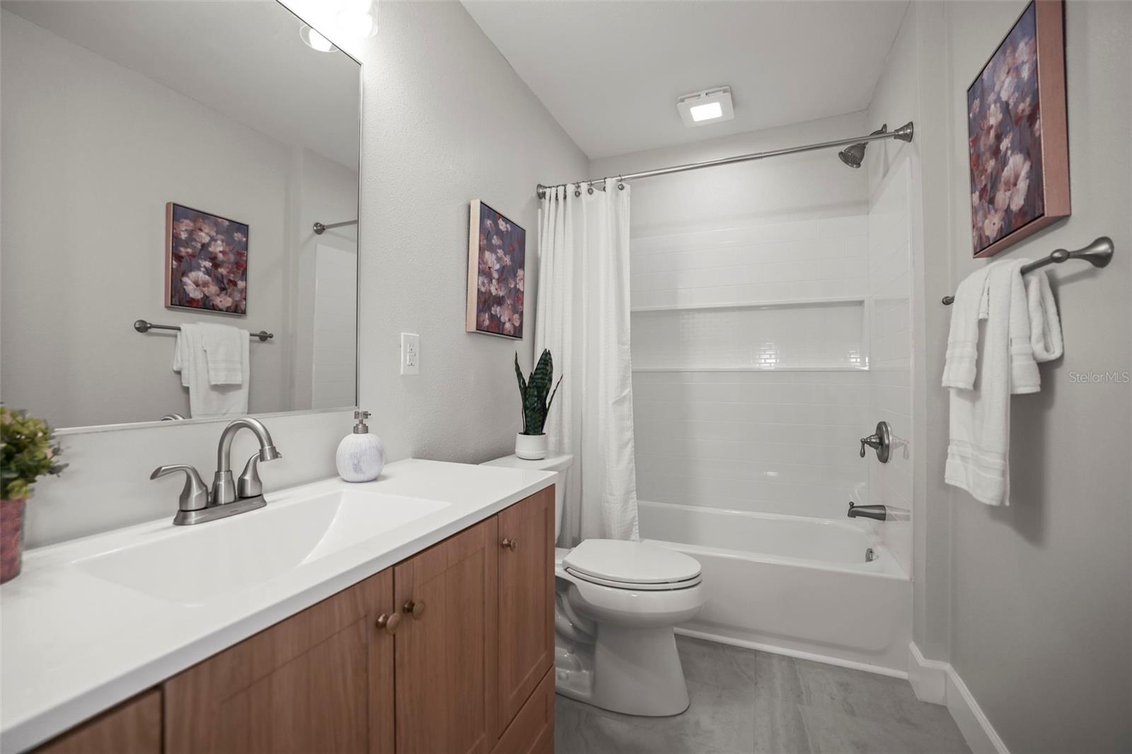 LAKESIDE TERRACE 1ST ADD - Residential