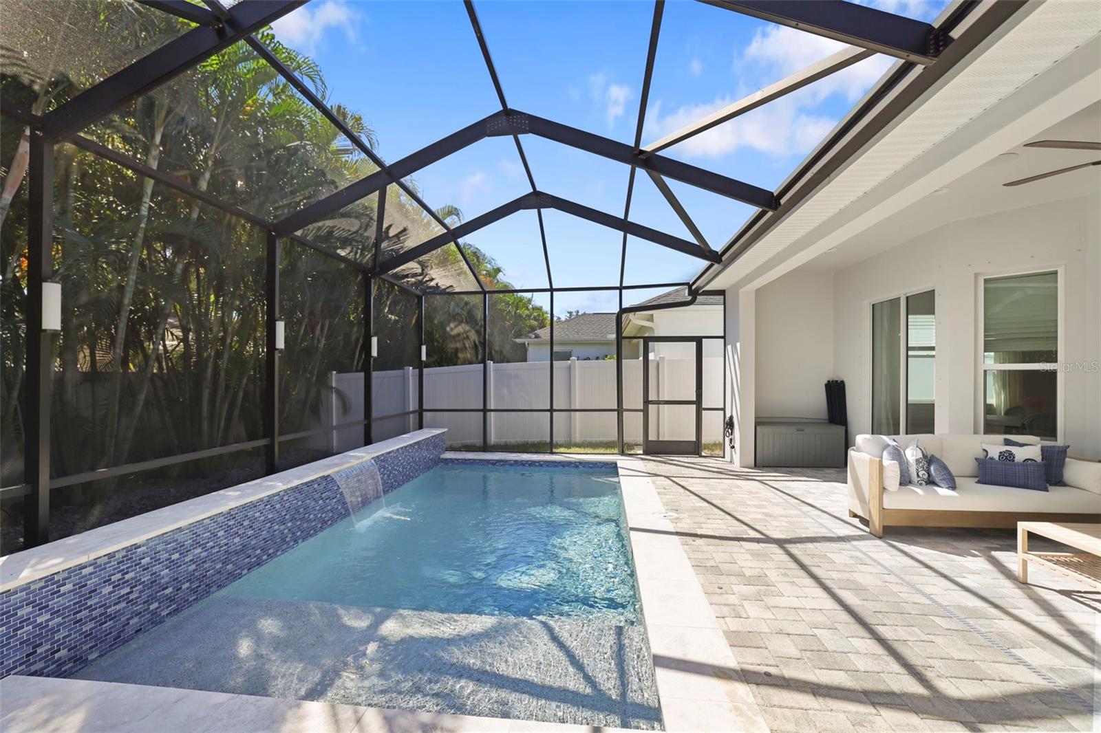 DUNEDIN COVE - Residential