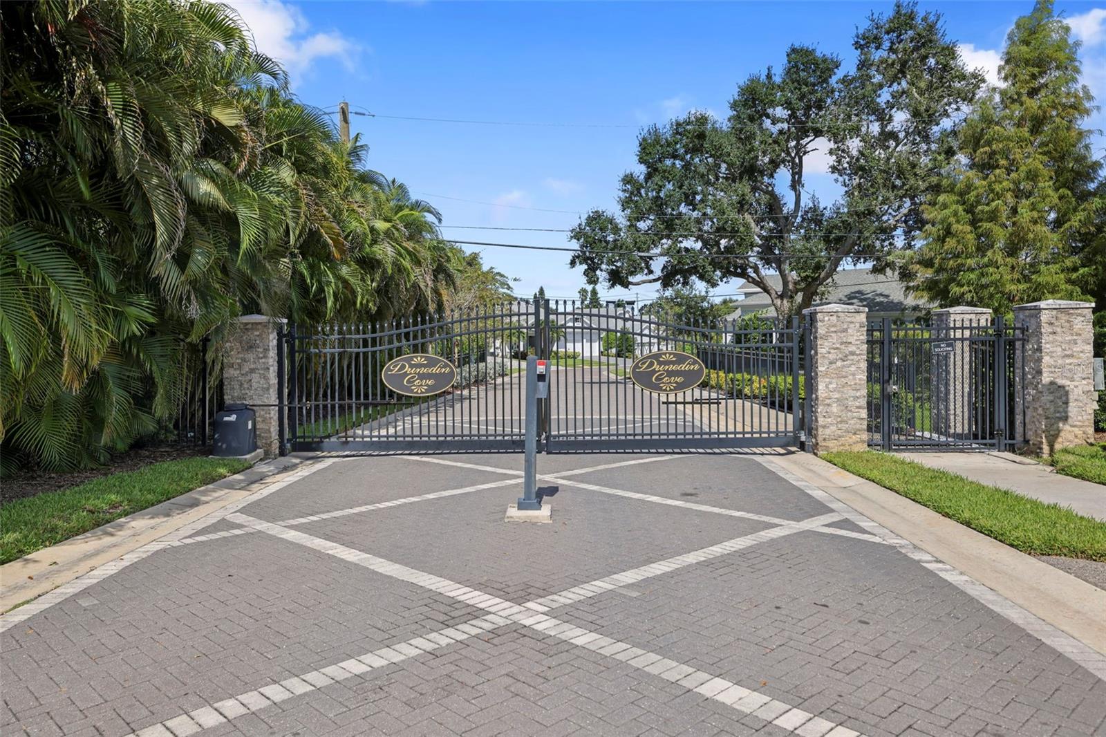 DUNEDIN COVE - Residential