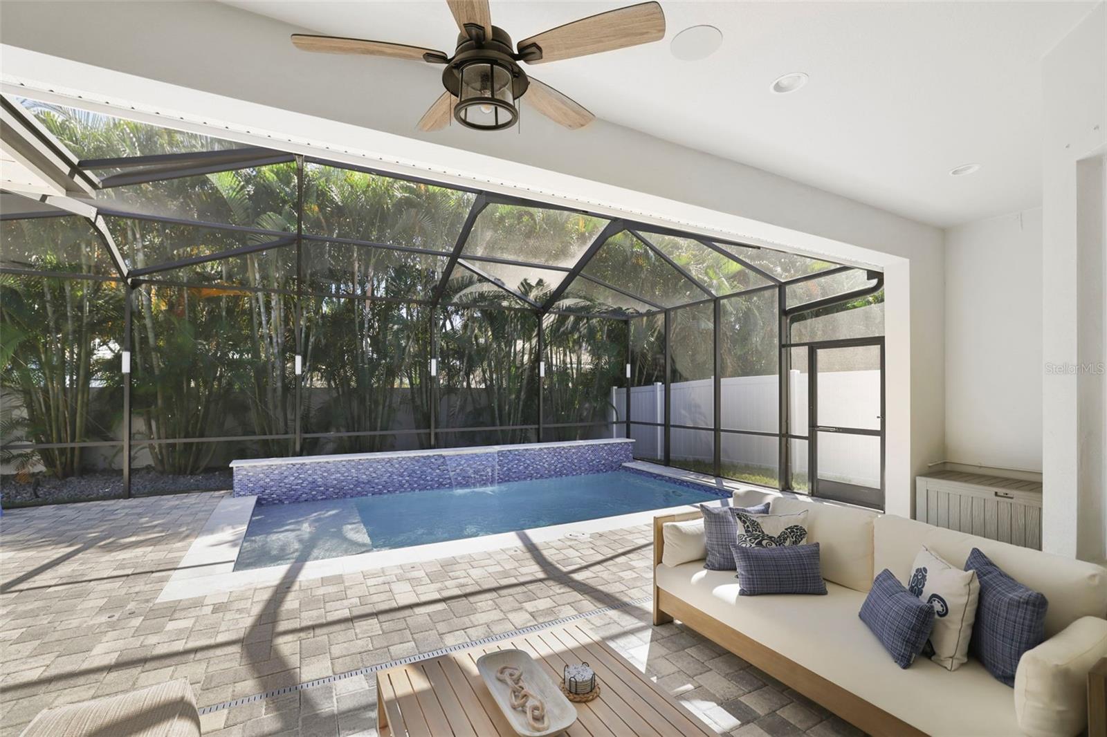 DUNEDIN COVE - Residential