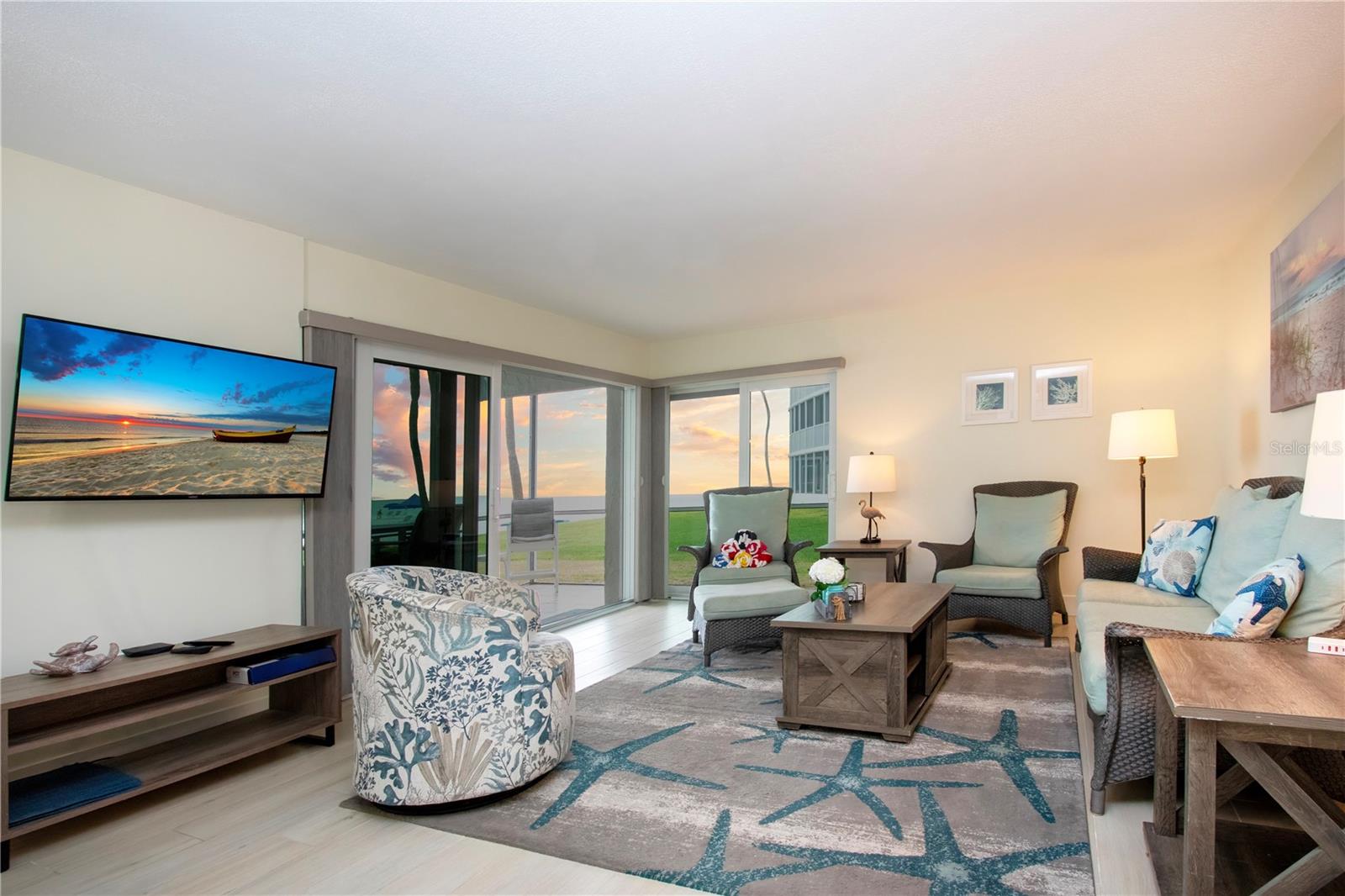 CRESCENT ARMS - Residential