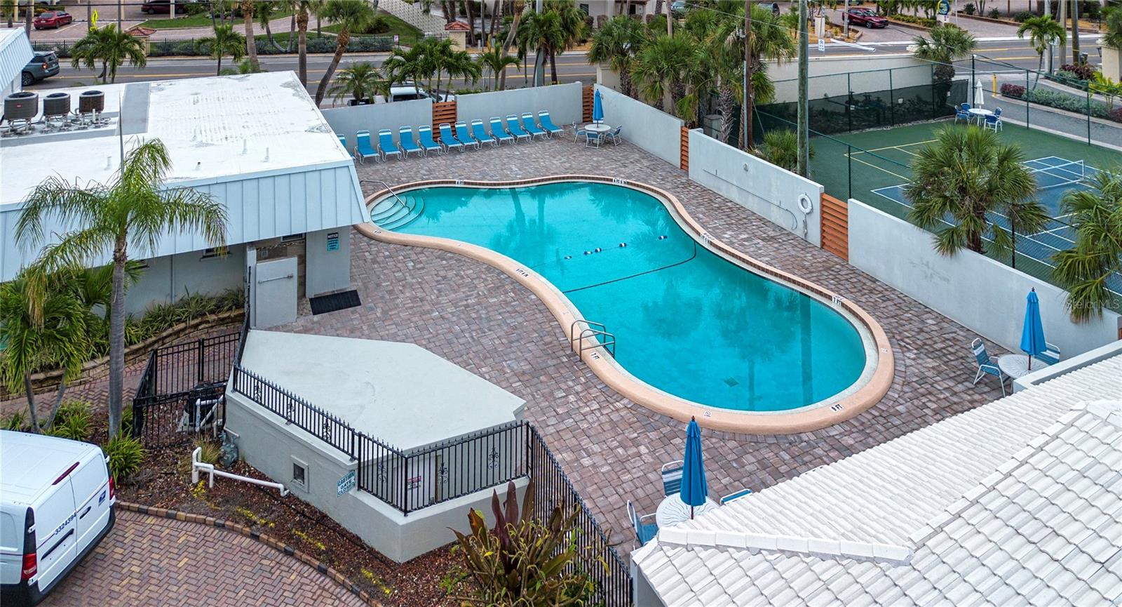 CRESCENT ARMS - Residential