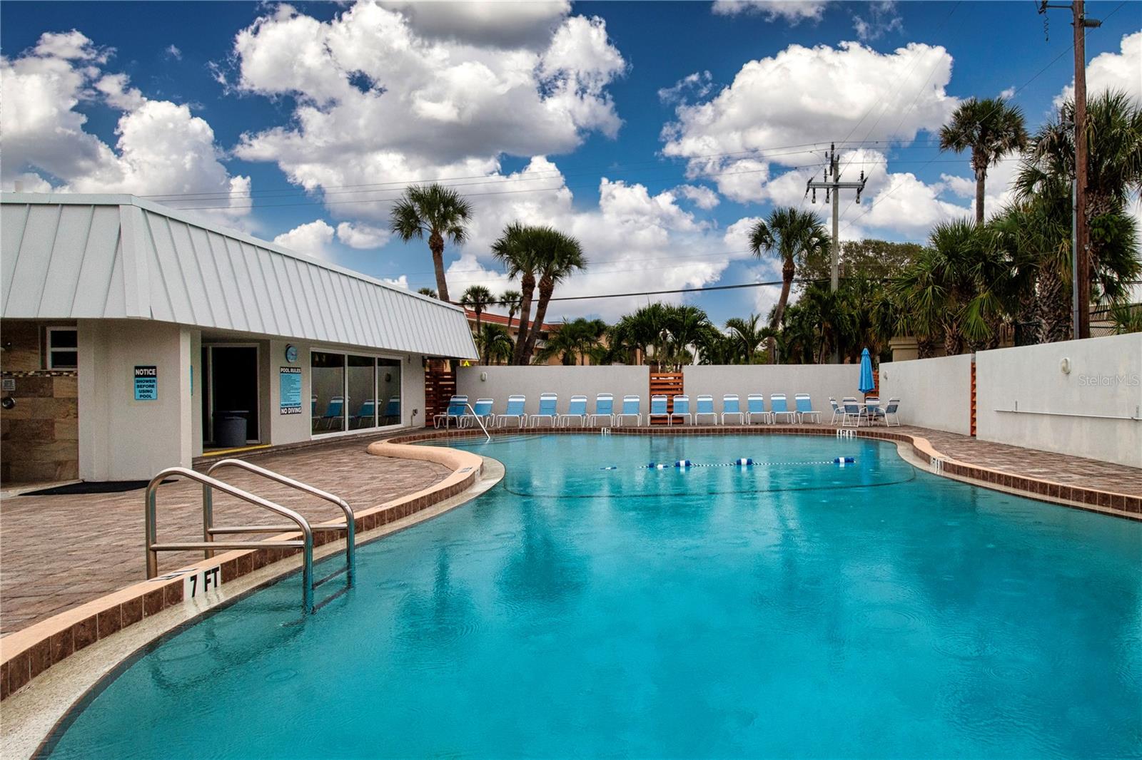 CRESCENT ARMS - Residential