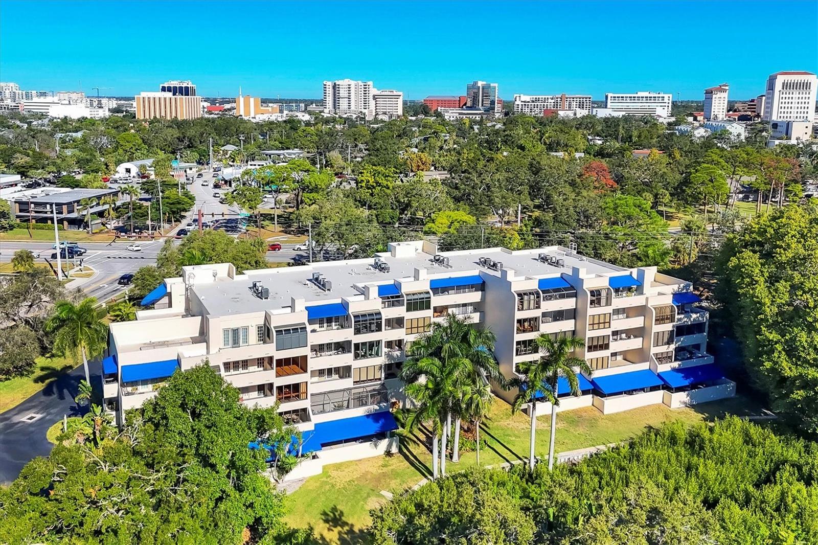 CENTRAL PARK - Residential