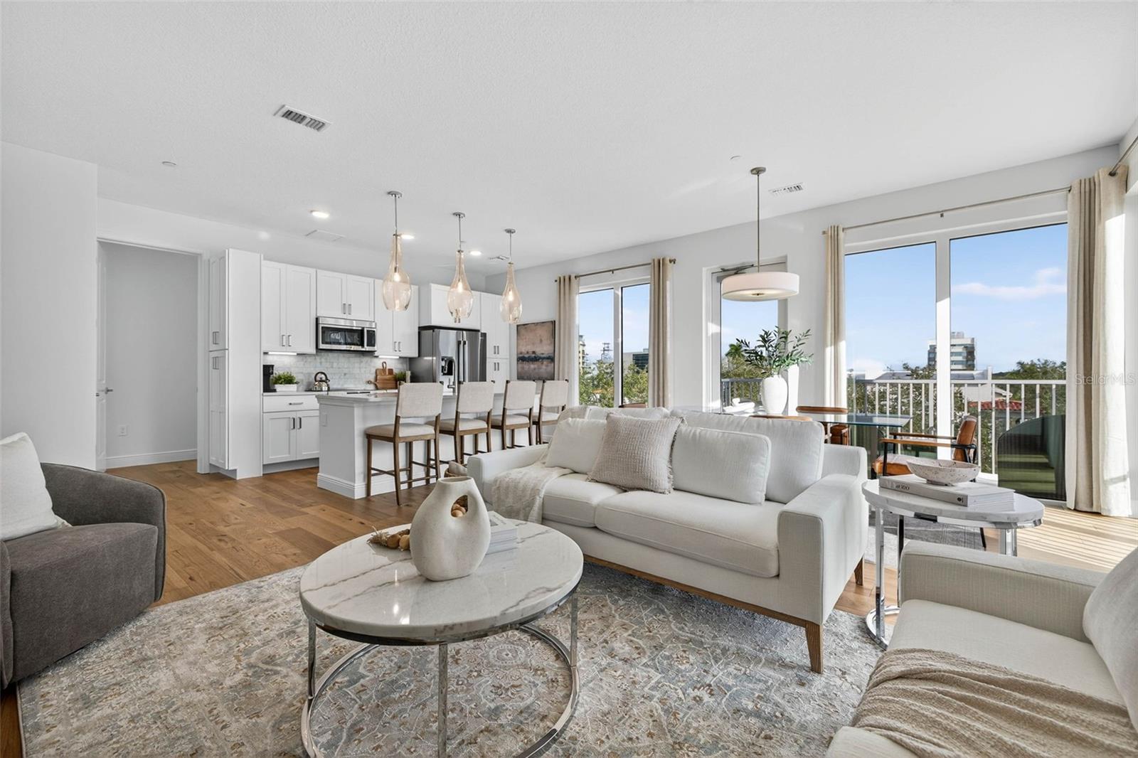 CASTILLE URBANA CONDO - Residential