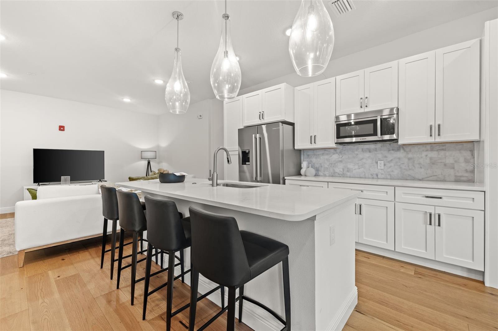 CASTILLE URBANA CONDO - Residential