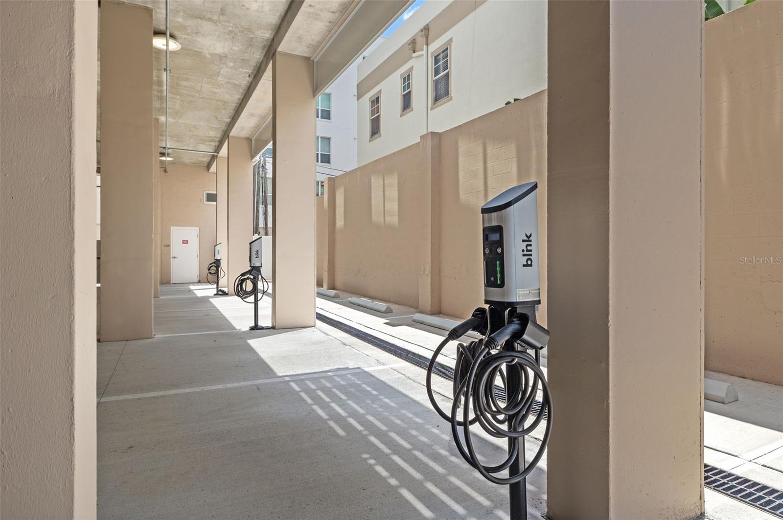 CASTILLE URBANA CONDO - Residential