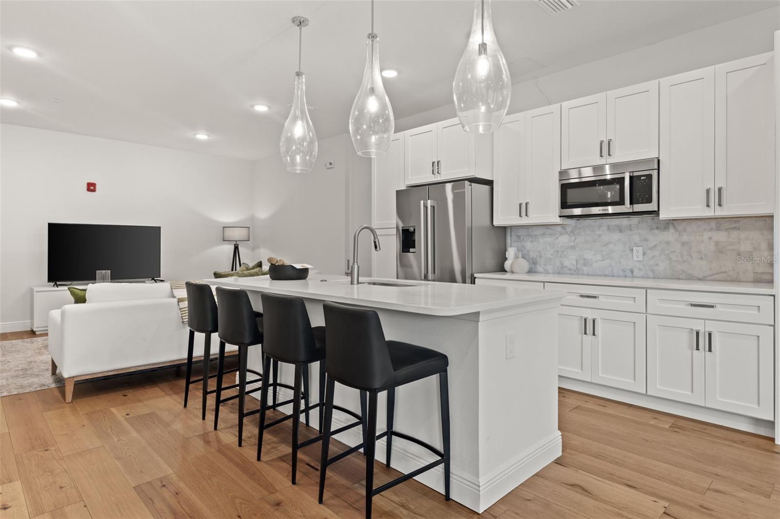 CASTILLE URBANA CONDO - Residential