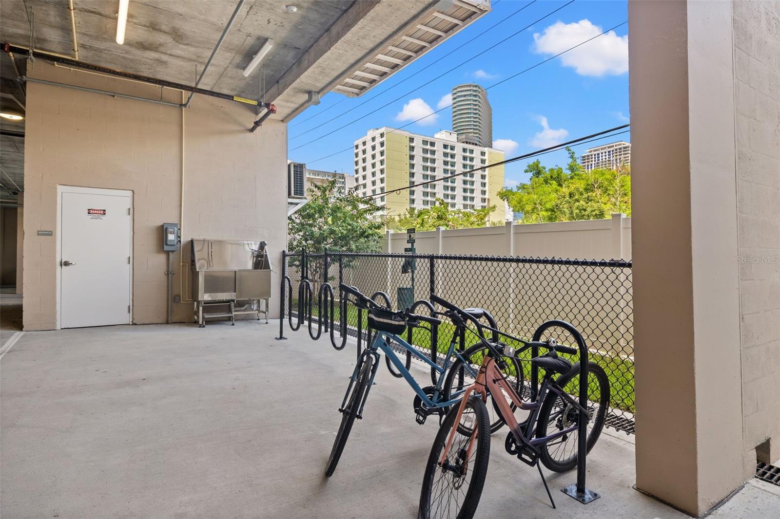 CASTILLE URBANA CONDO - Residential