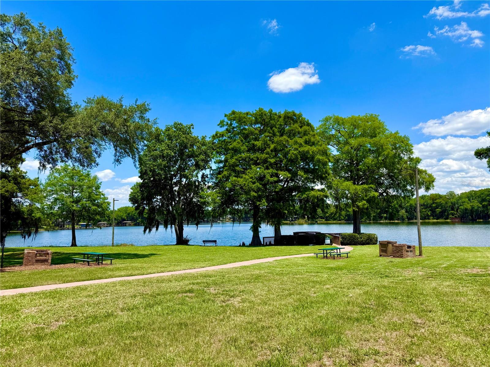 1662 TREMONT LANE