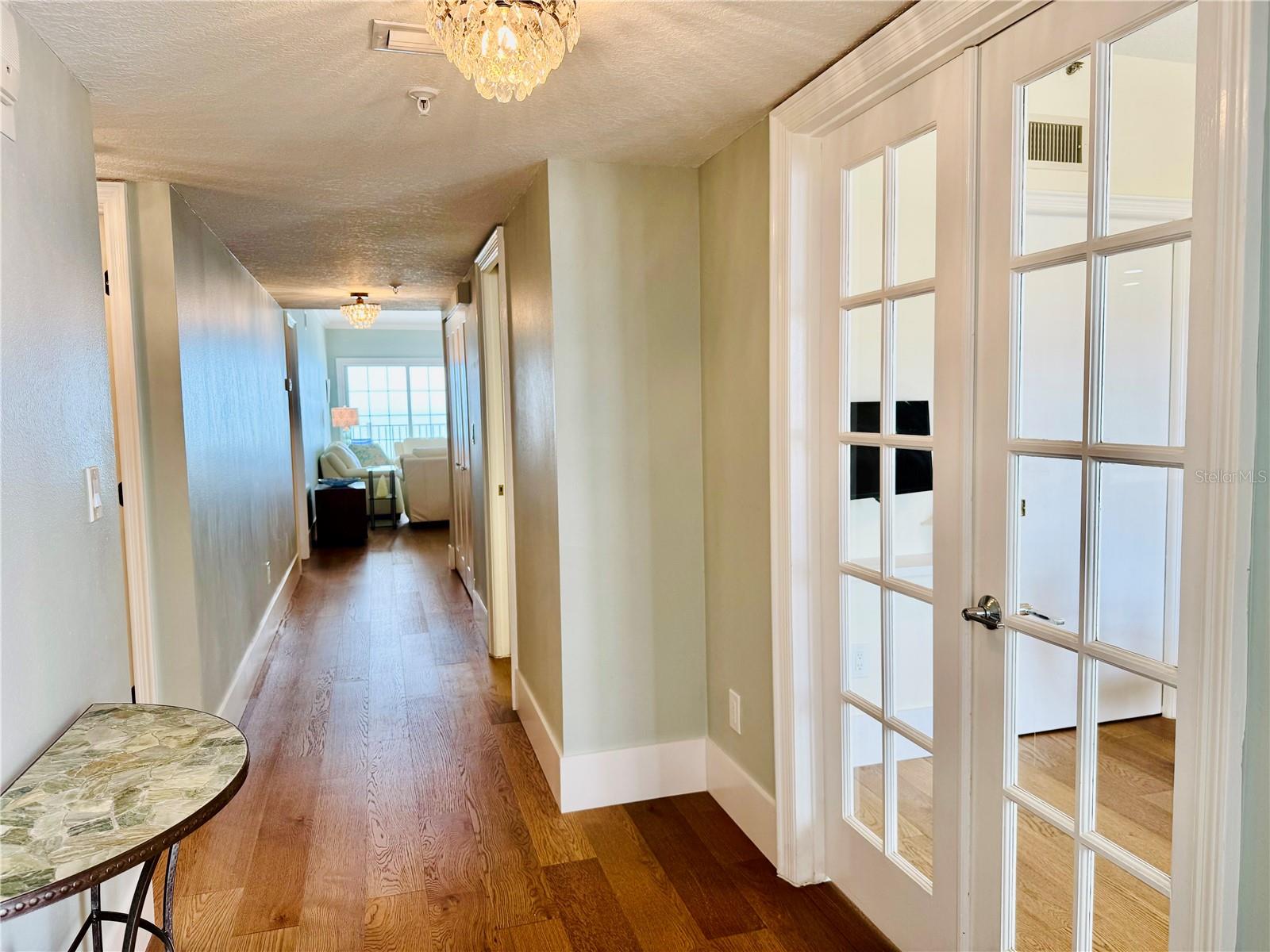 1586 GULF BOULEVARD 2502