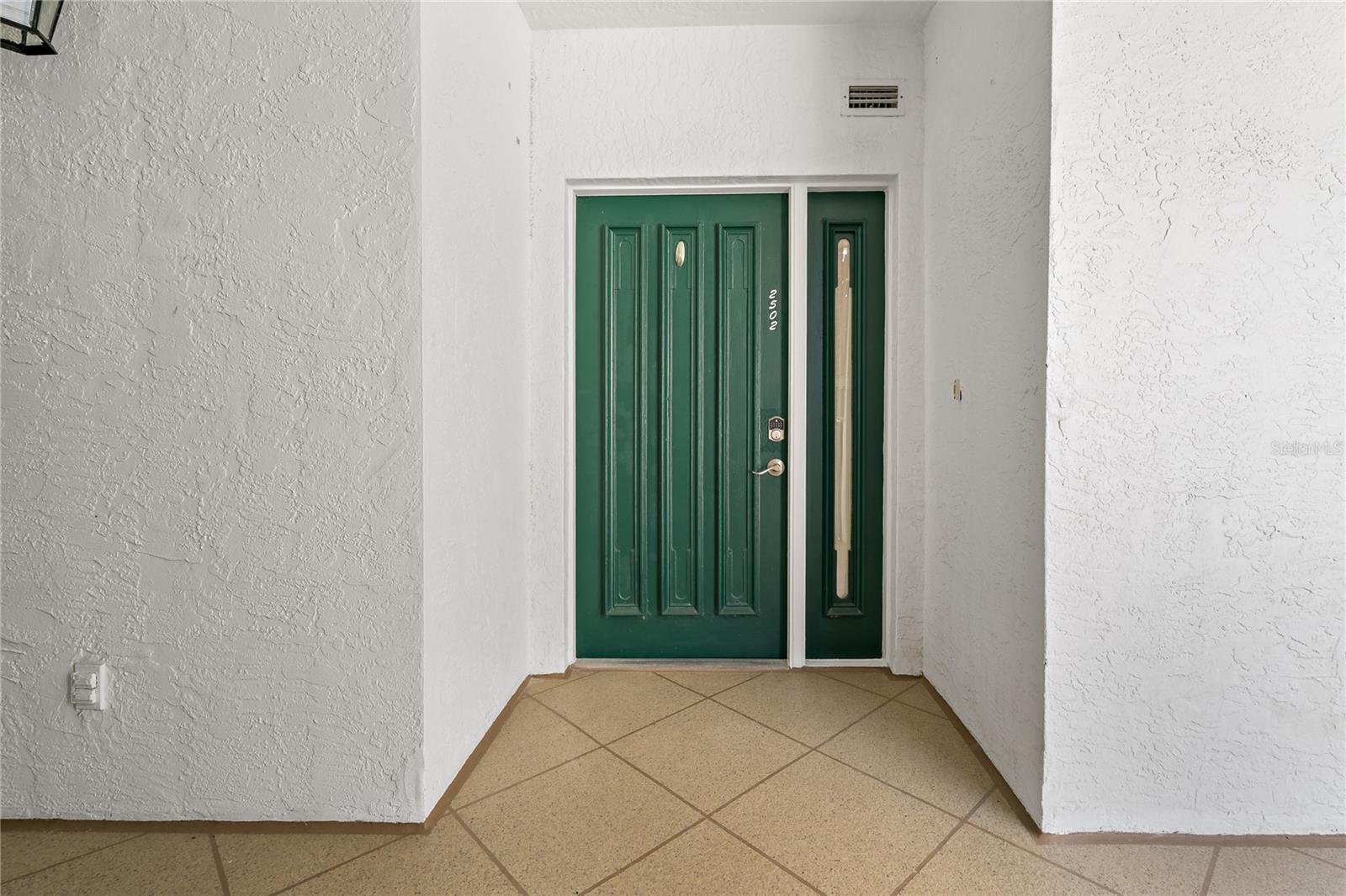 1586 GULF BOULEVARD 2502