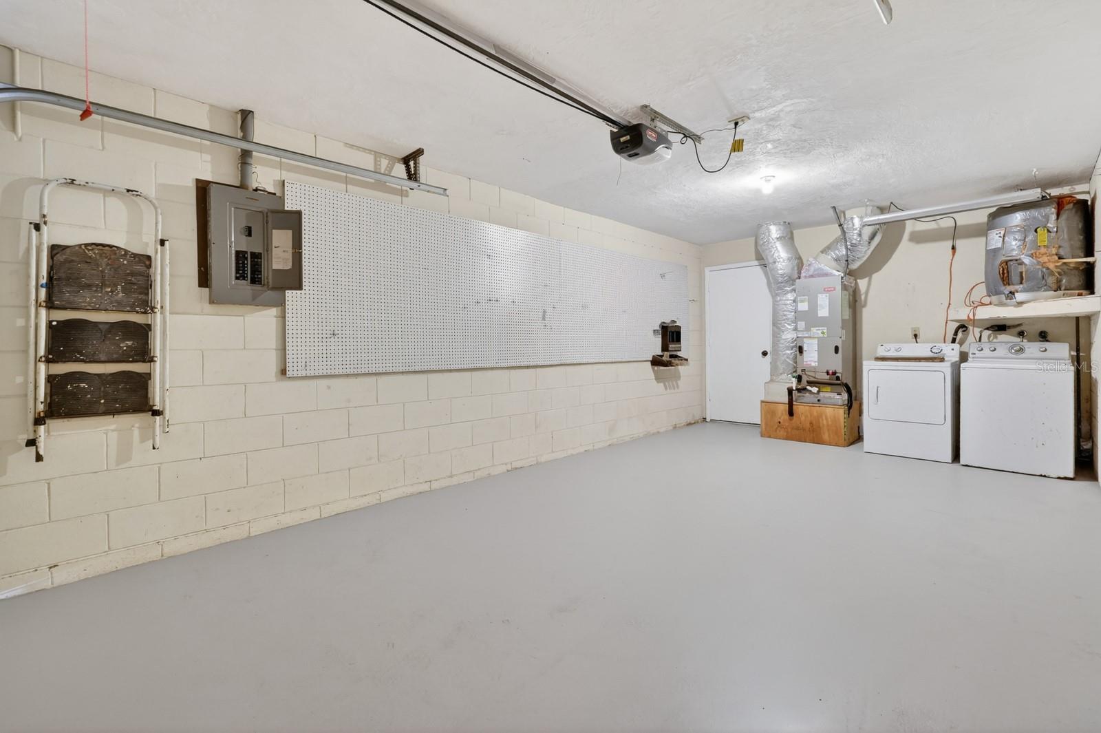 SHANGRI LA VILLAGE - Residential