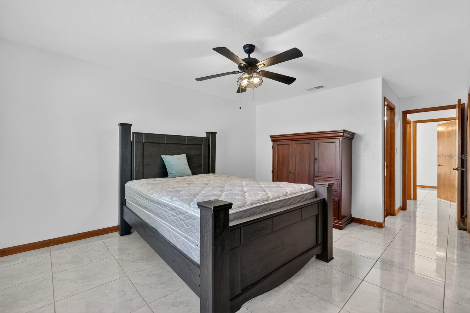 SHANGRI LA VILLAGE - Residential