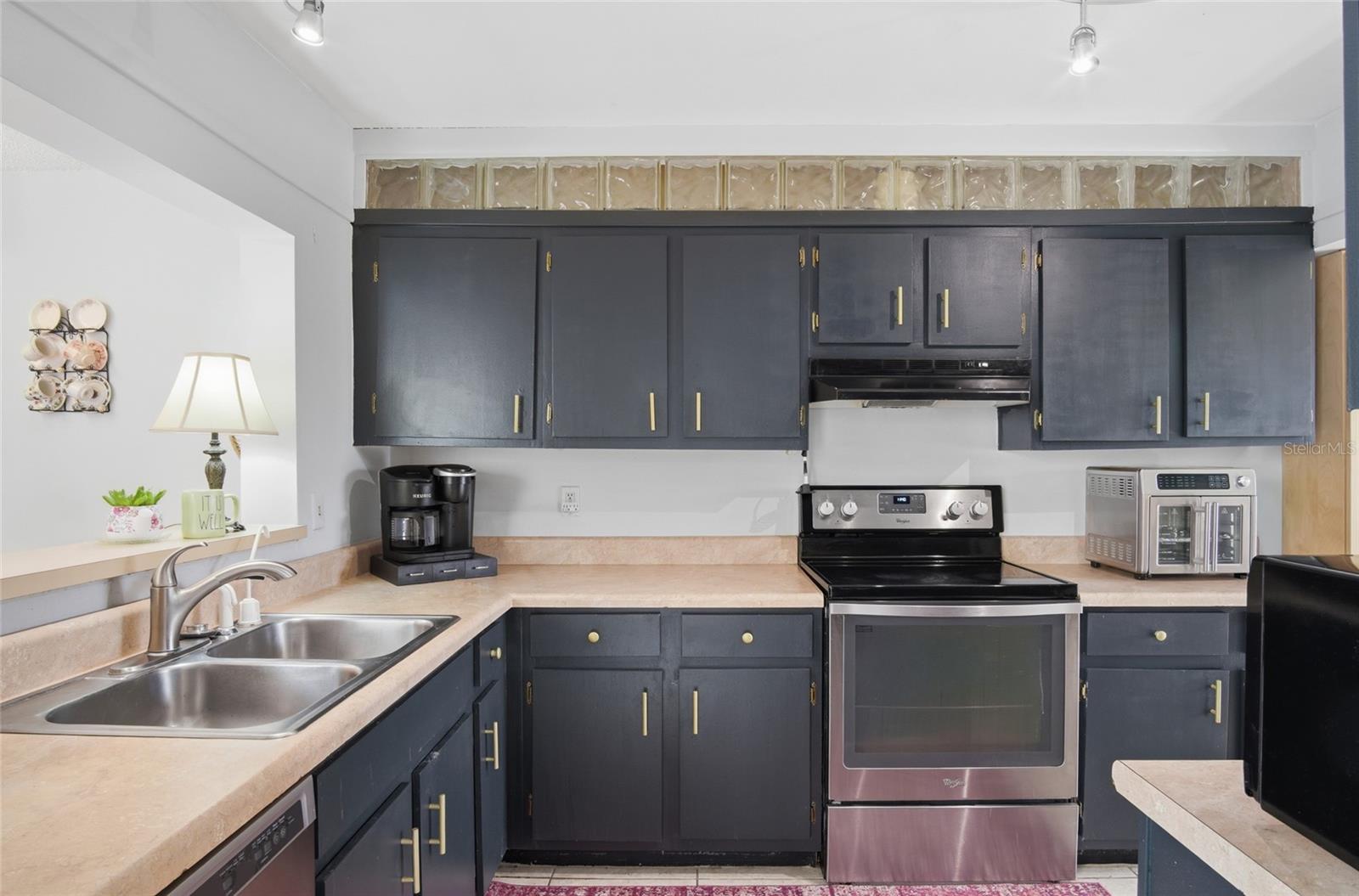 CRANES ROOST VILLAS - Residential