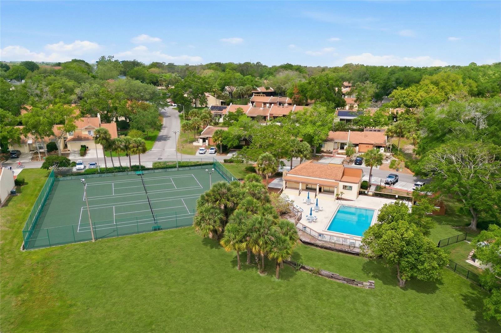 CRANES ROOST VILLAS - Residential