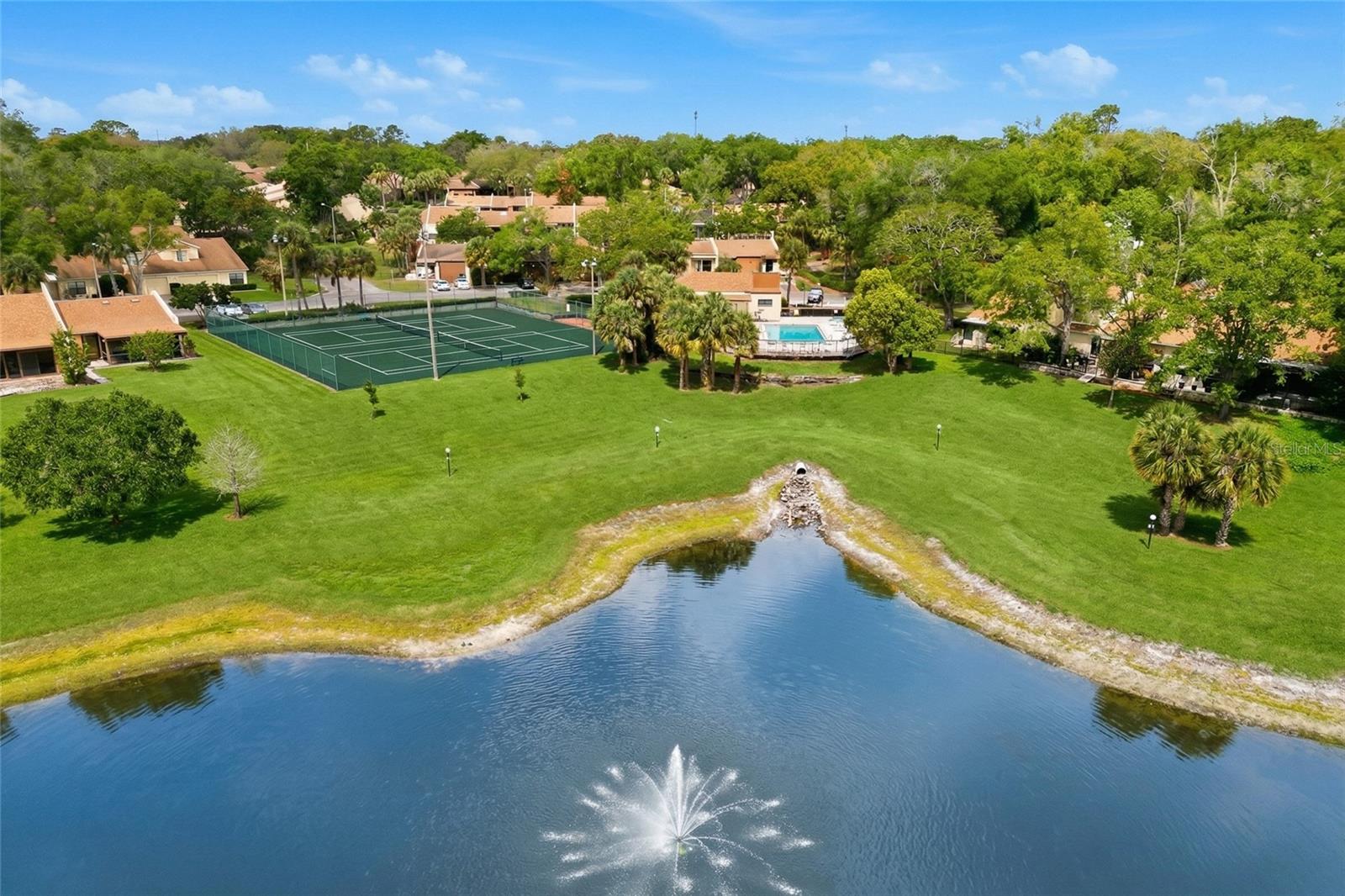 CRANES ROOST VILLAS - Residential