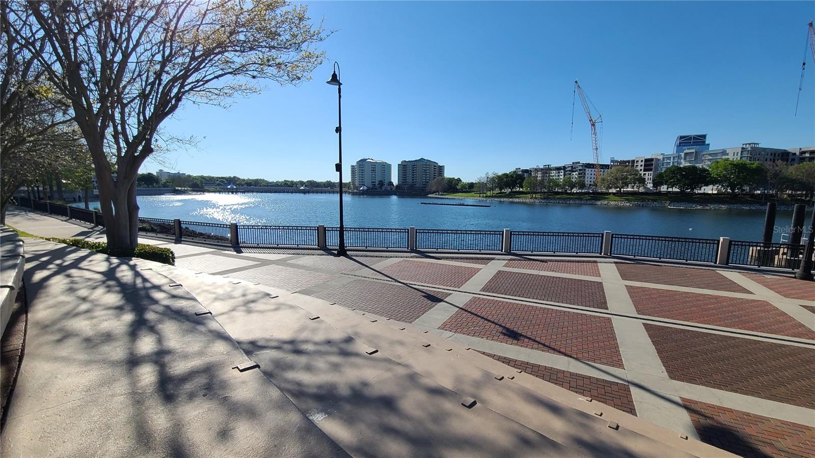 CRANES ROOST VILLAS - Residential