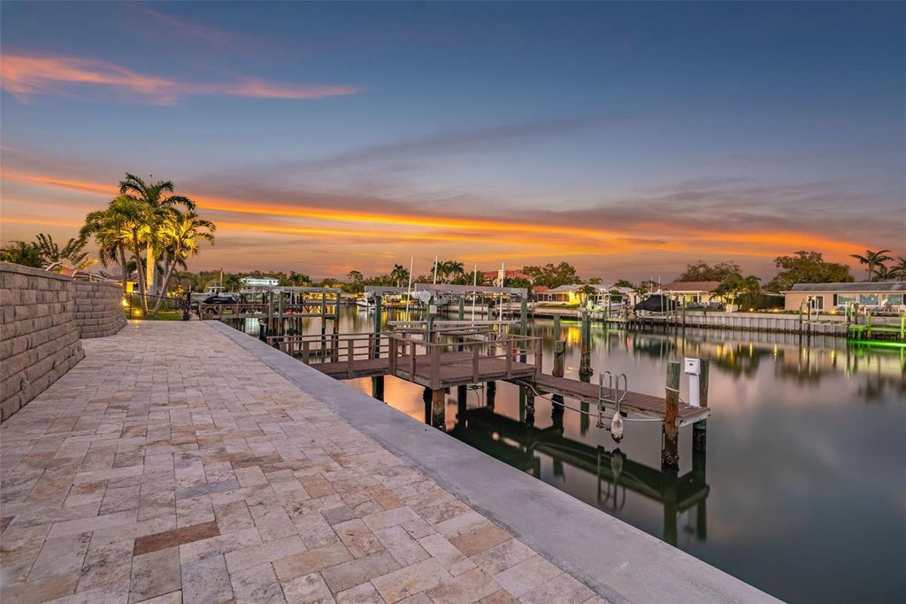 Photo of 4380 44th Street S, St Petersburg, FL 33711 (MLS # TB8485588)