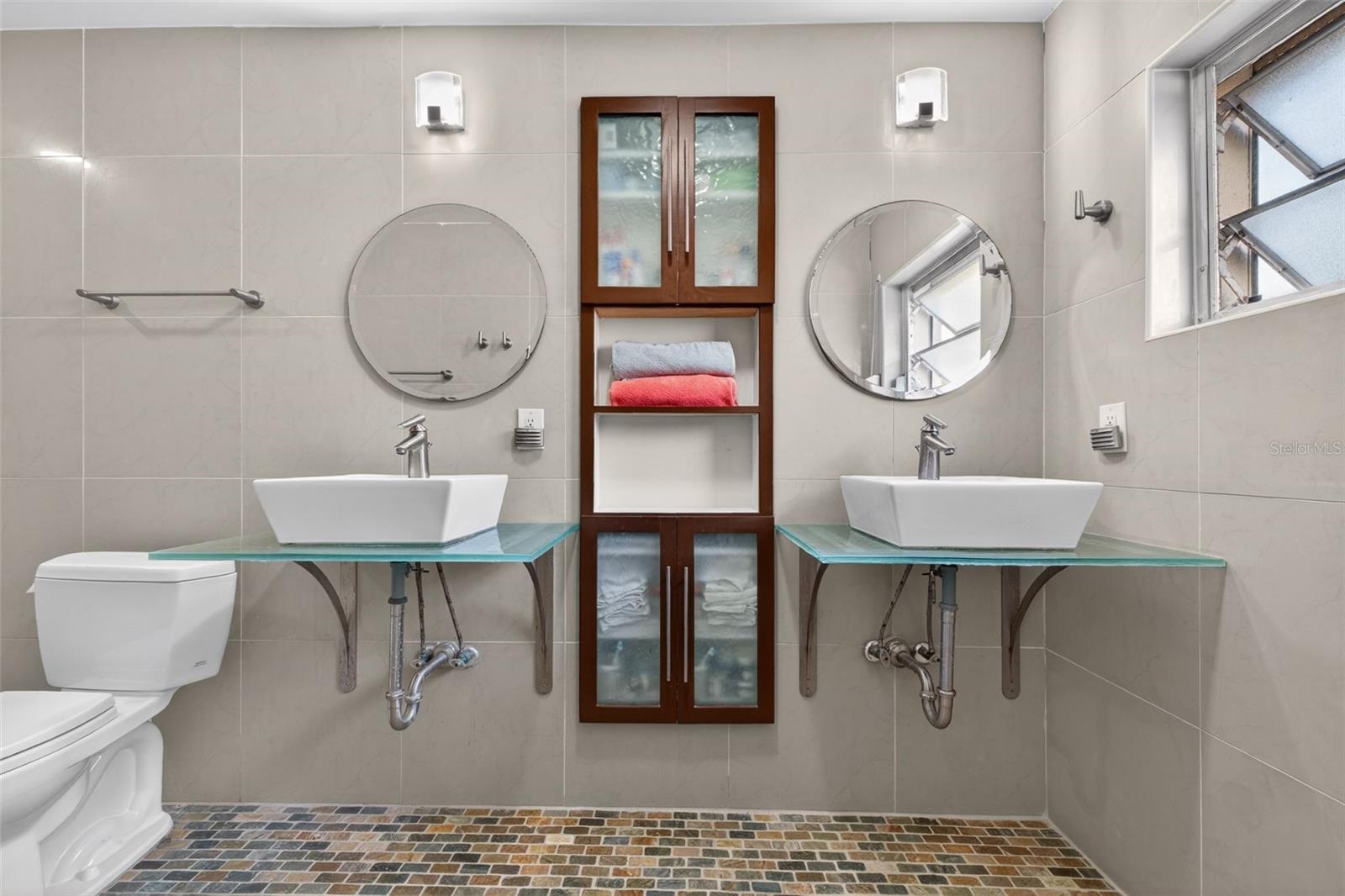 BROADWATER UNIT 2 BLK P - Residential