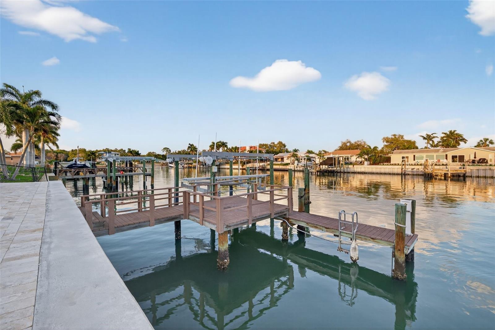 BROADWATER UNIT 2 BLK P - Residential