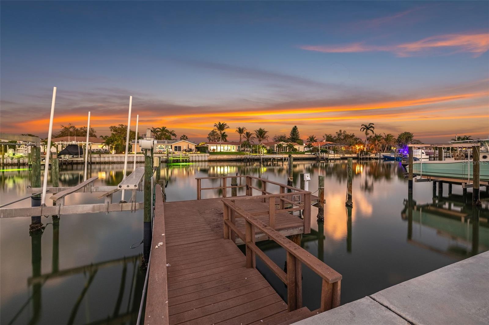 BROADWATER UNIT 2 BLK P - Residential