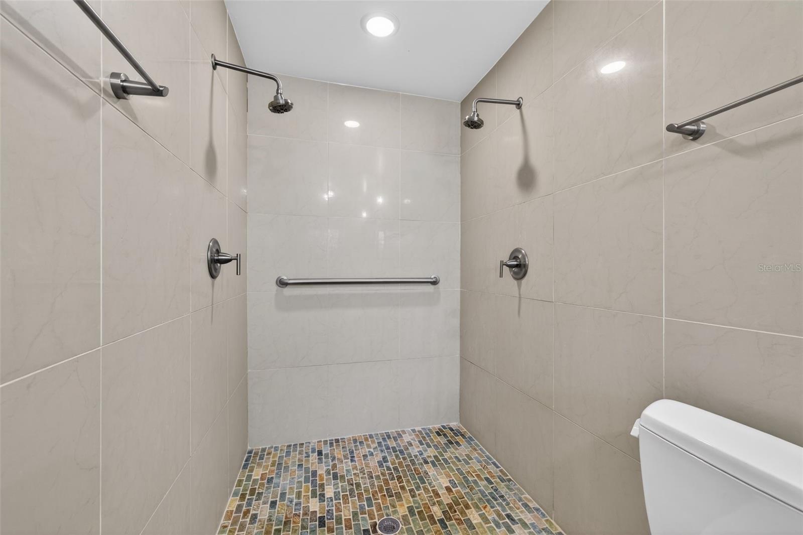 BROADWATER UNIT 2 BLK P - Residential