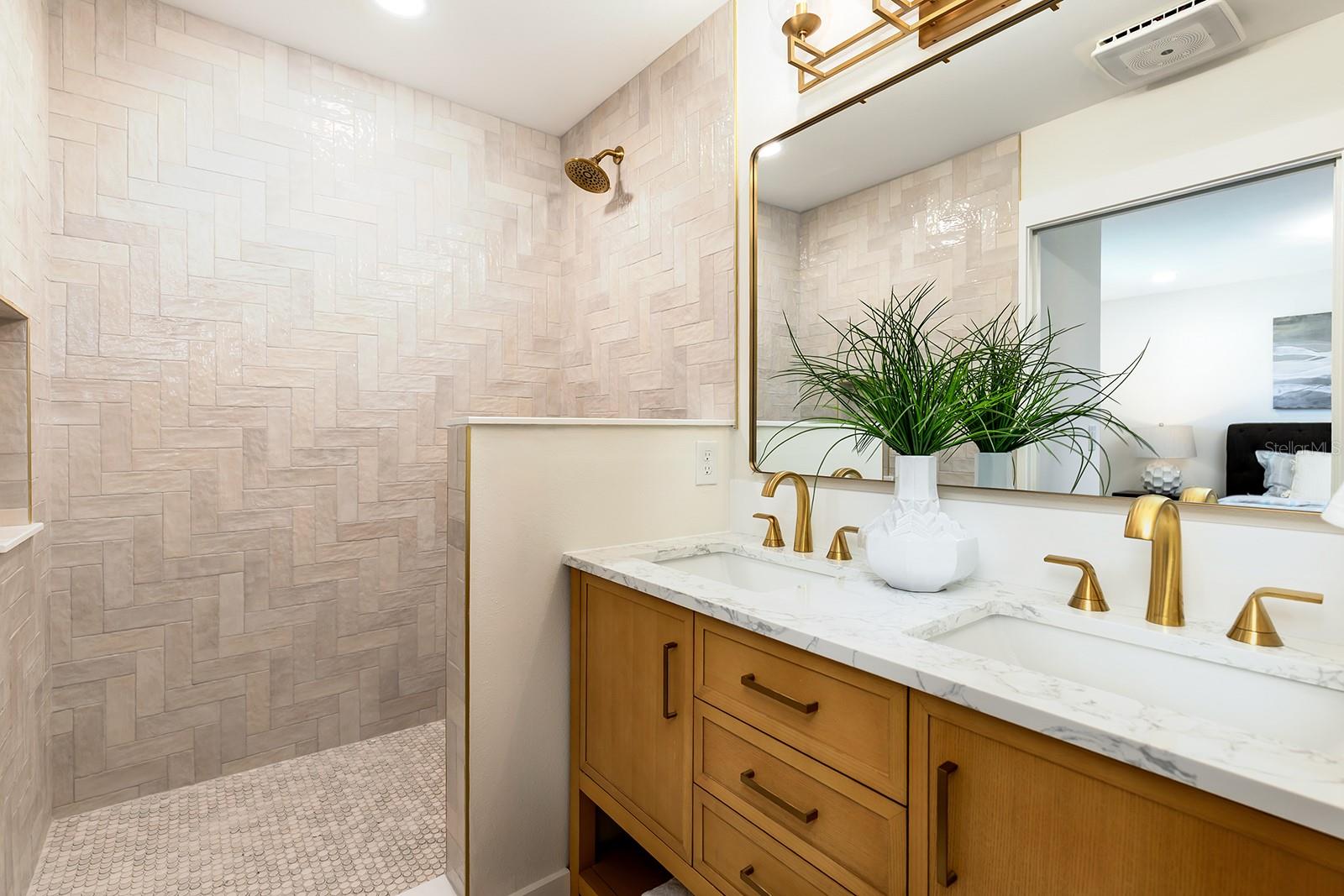 LAKE ELLEN ADD TO CASSELBERRY - Residential