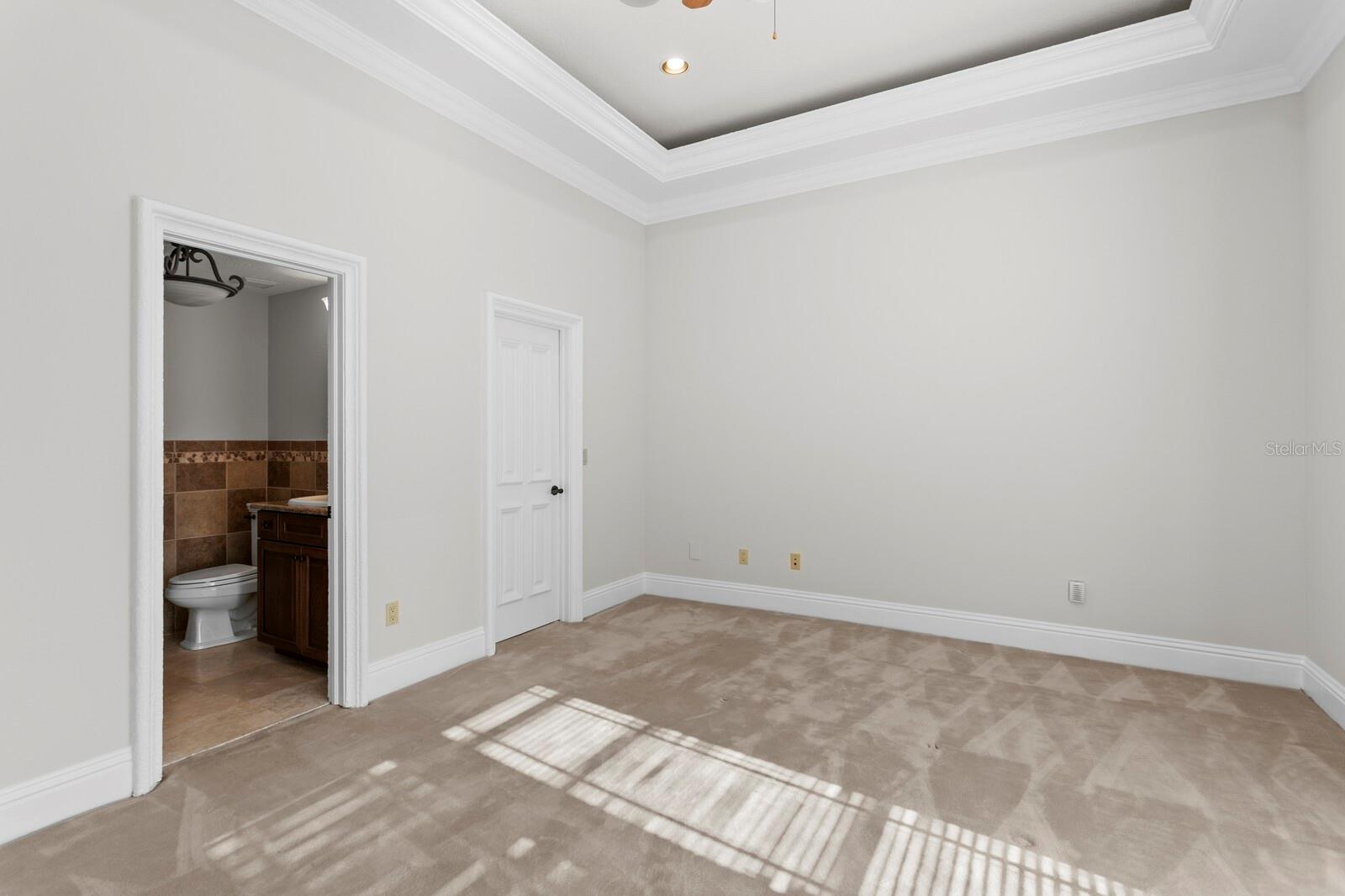 MUSTIQUE BAY - Residential