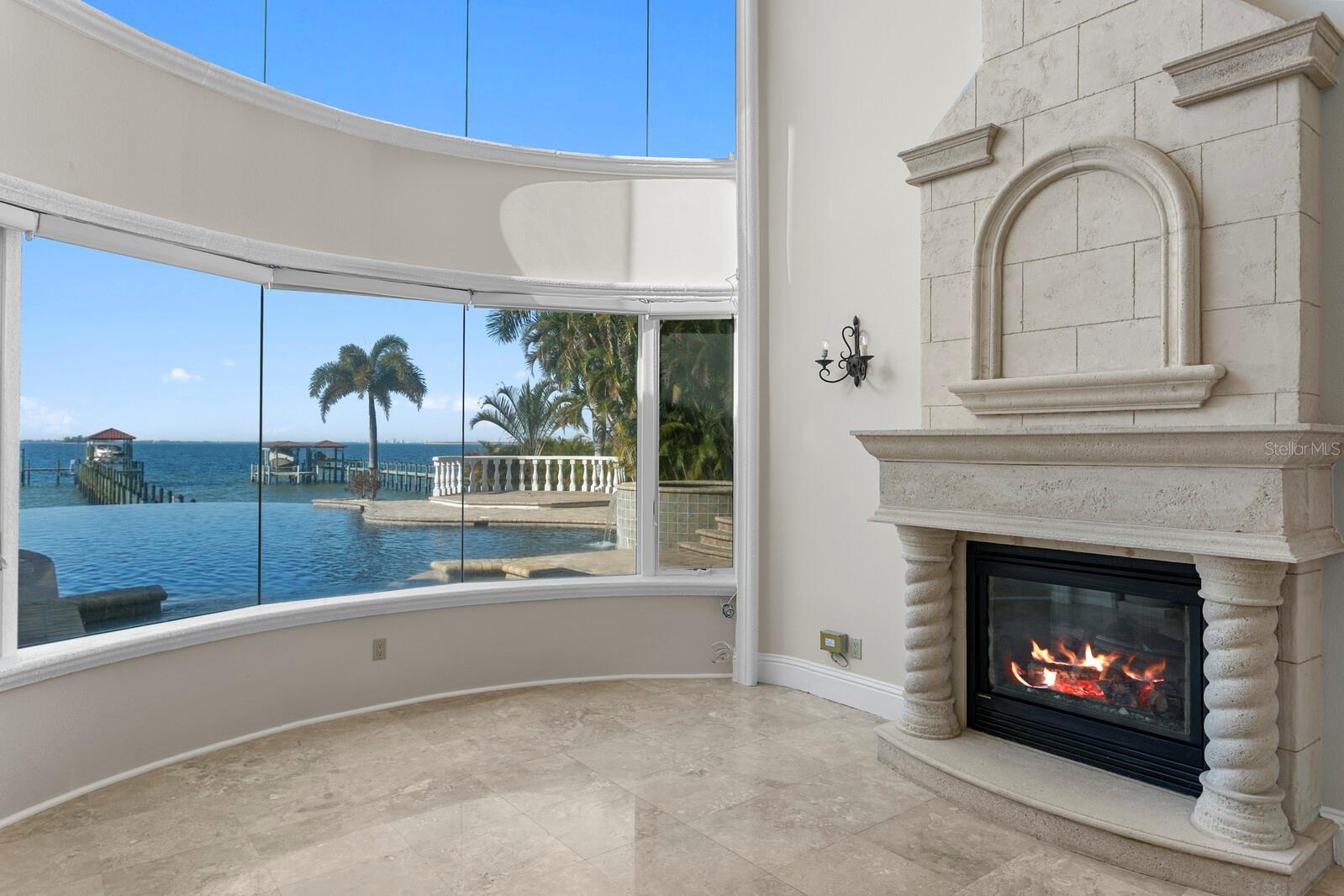 MUSTIQUE BAY - Residential