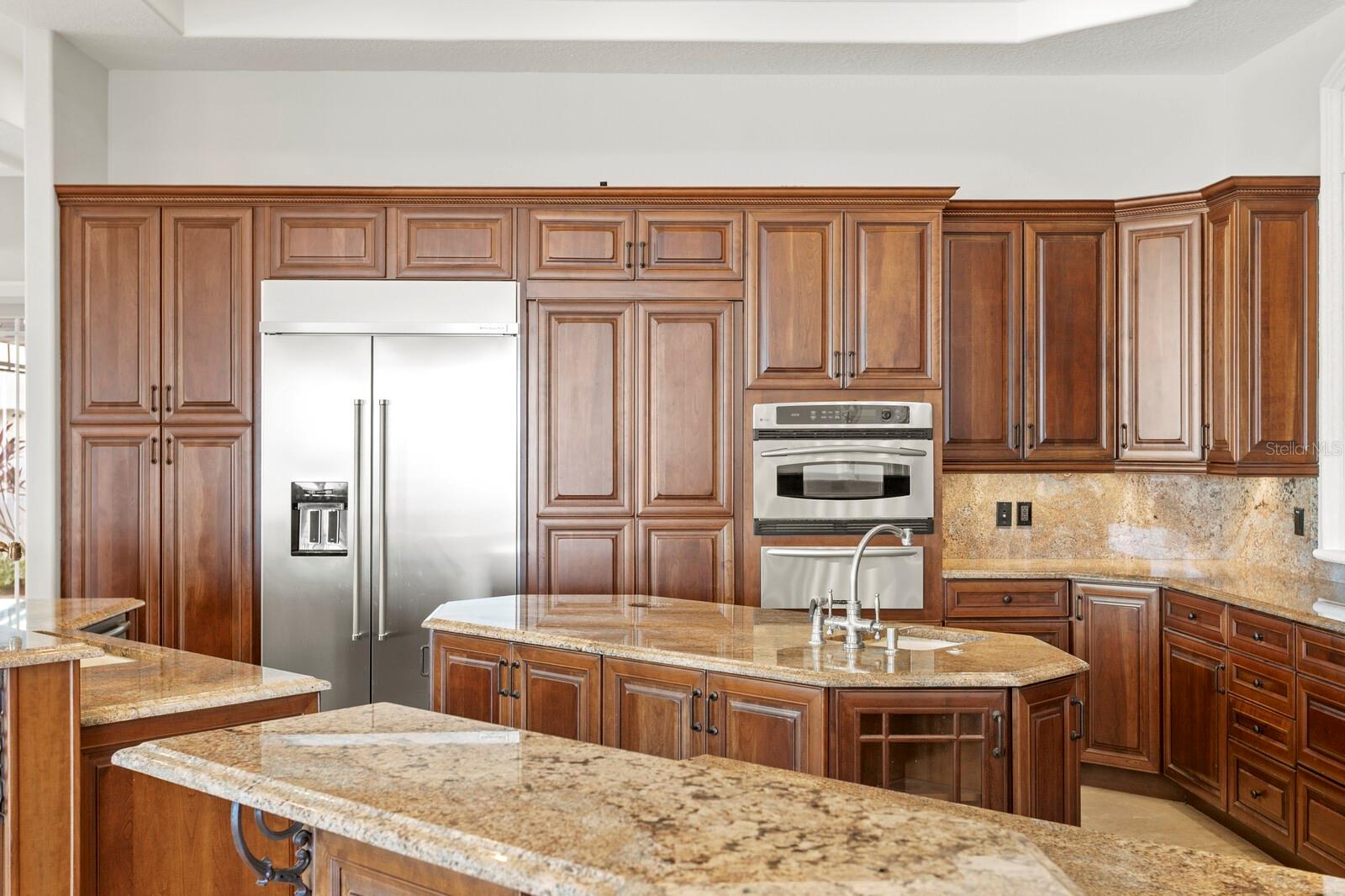 MUSTIQUE BAY - Residential