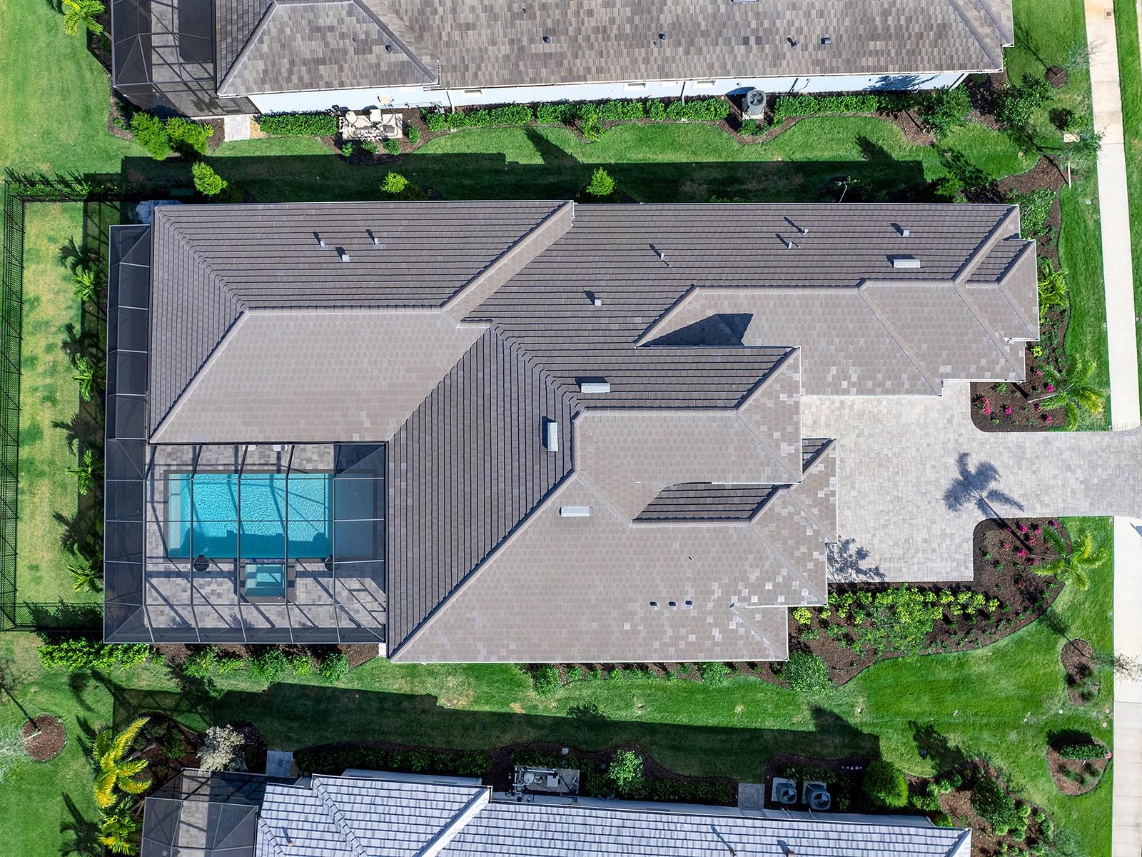 LAKE CLUB - Residential