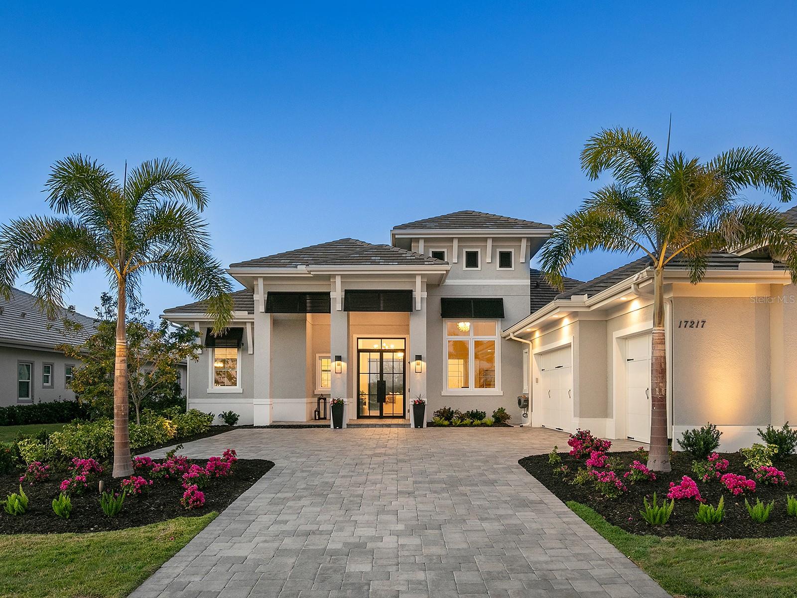 LAKE CLUB - Residential