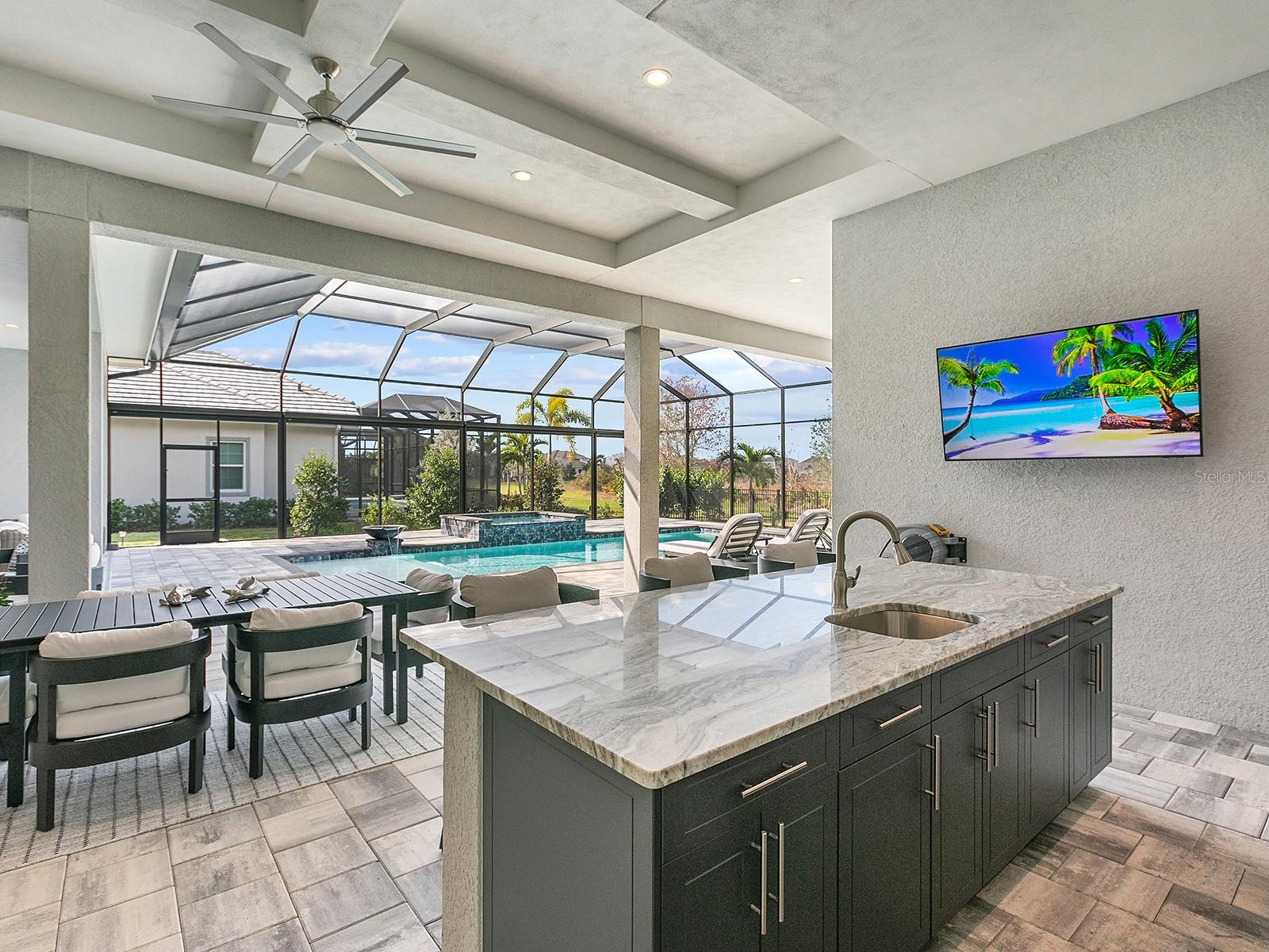 LAKE CLUB - Residential