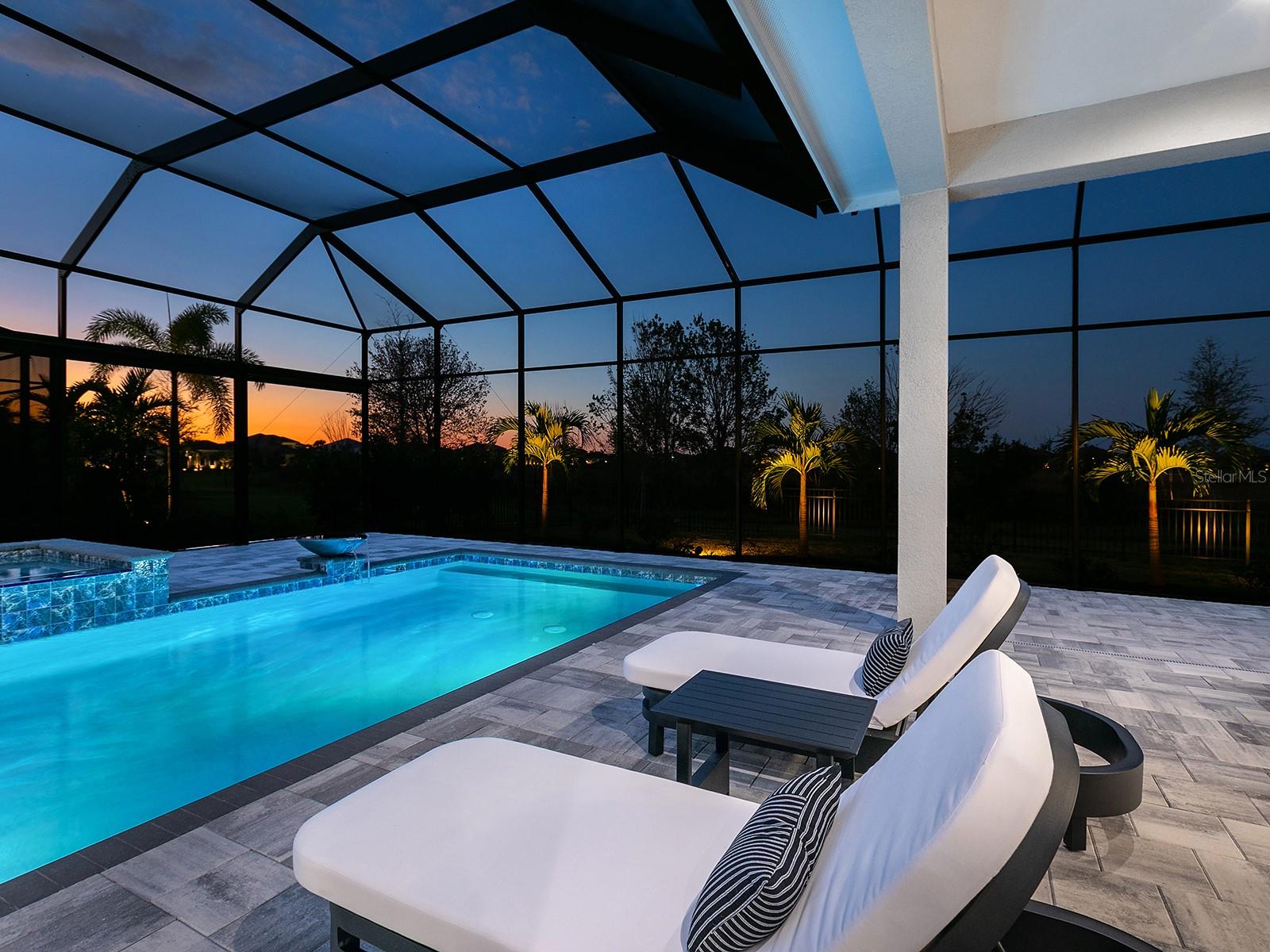 LAKE CLUB - Residential