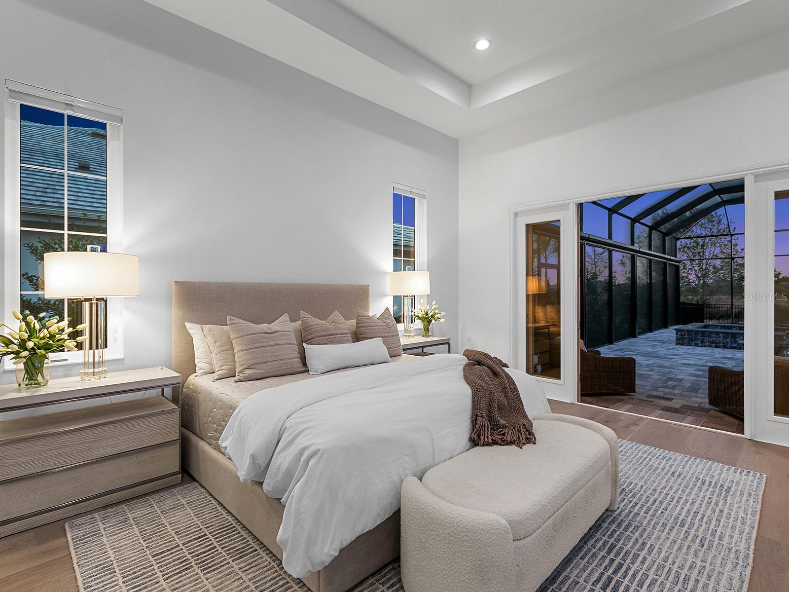 LAKE CLUB - Residential