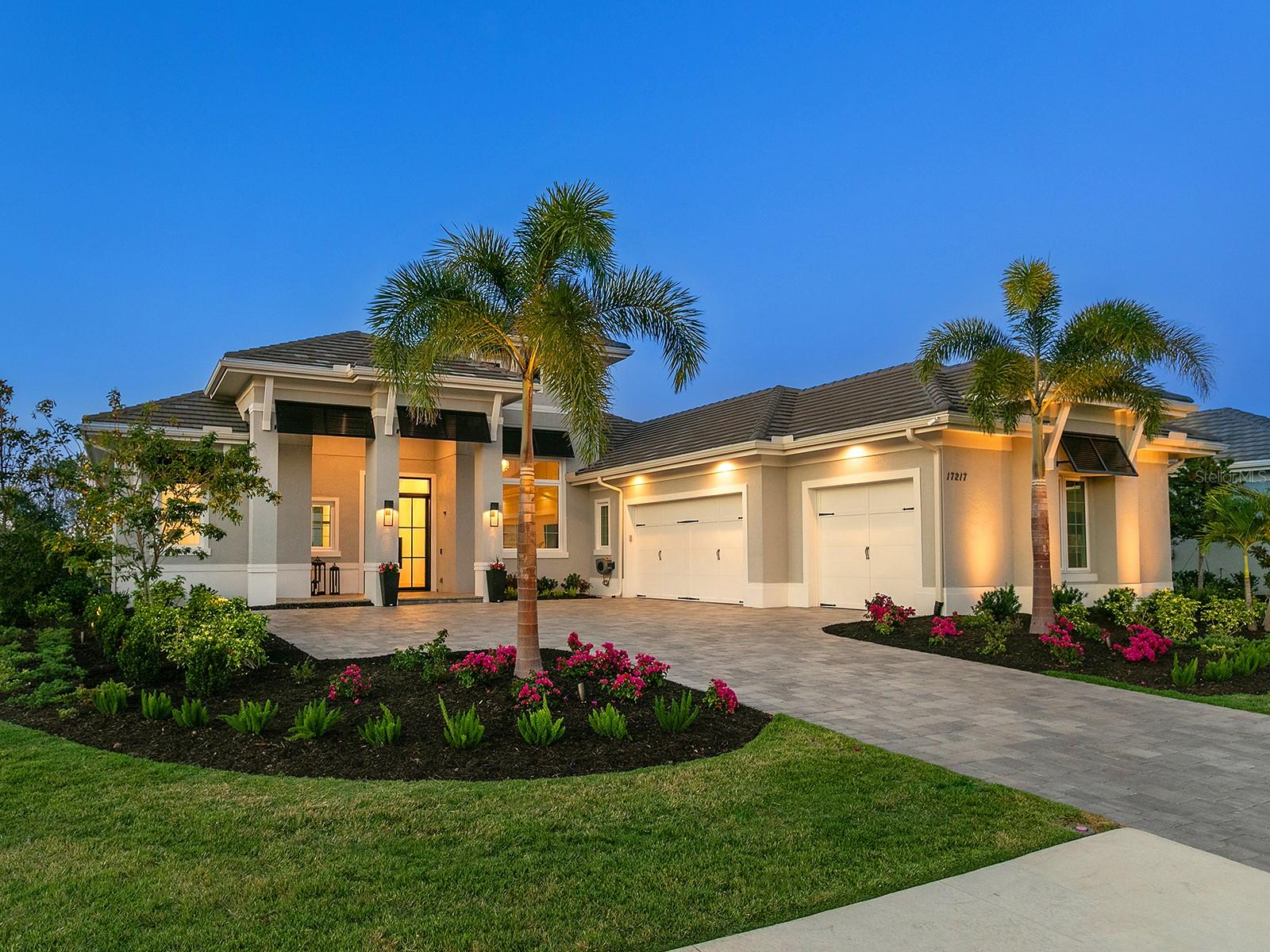 LAKE CLUB - Residential